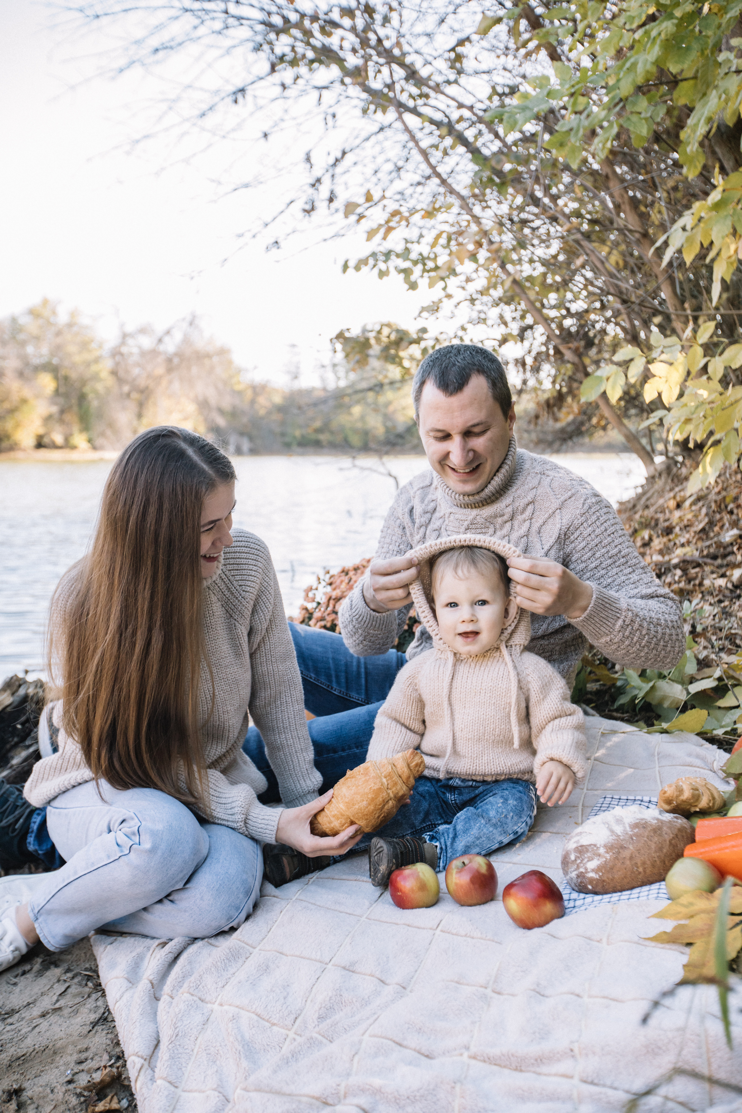 Сережа + Оля + Никита. Главная