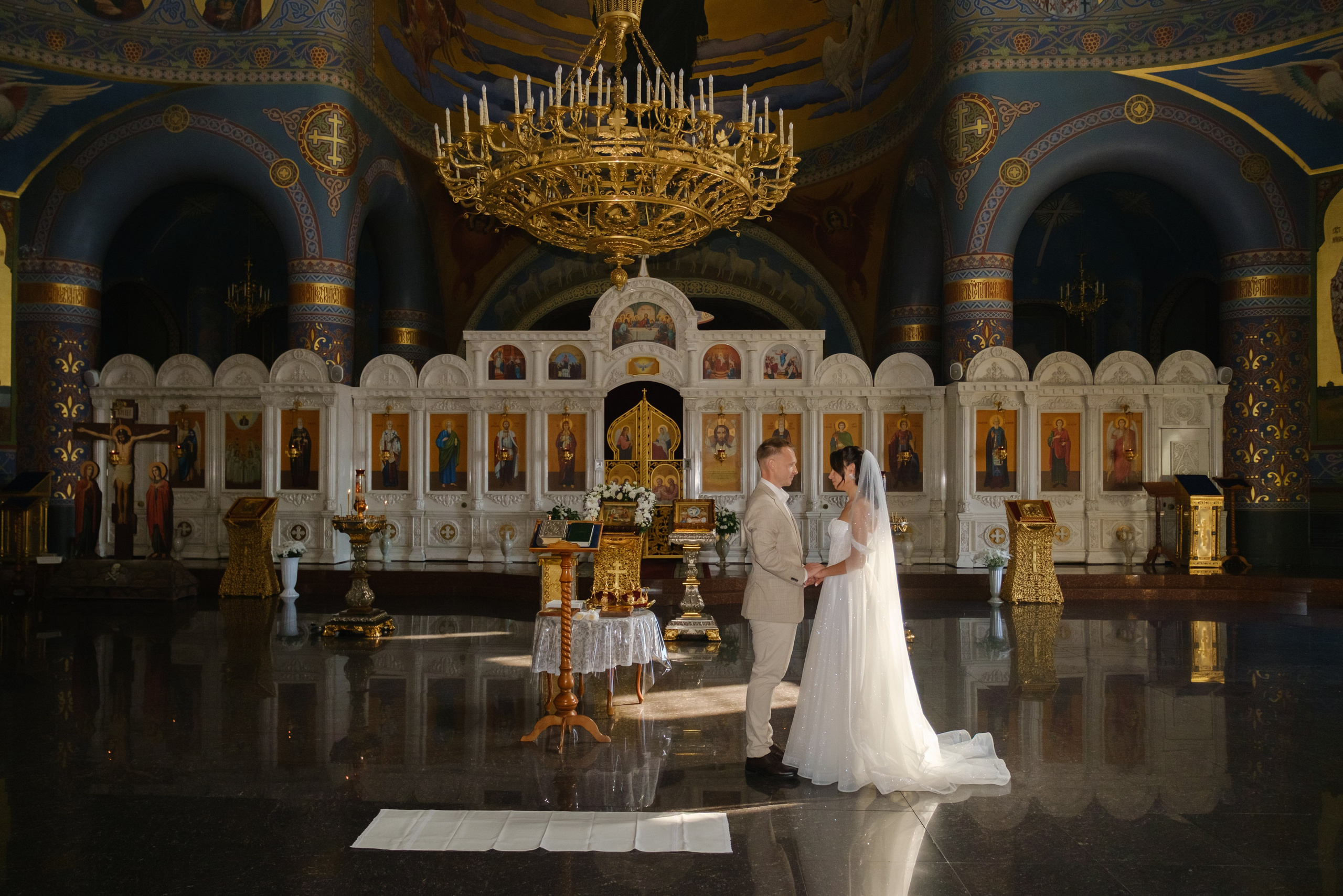 Две Здезды — Храм 19 века. Свадебный Видеограф Фотограф в Сочи