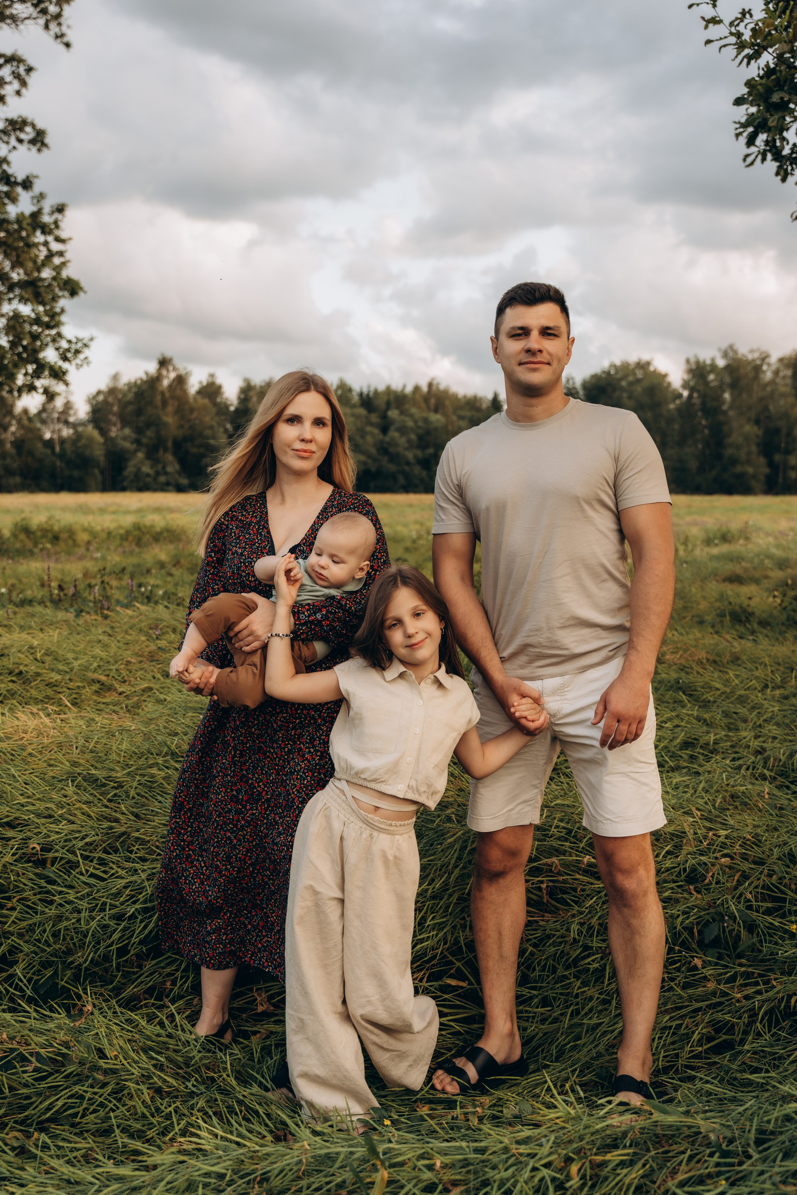 Оля, Женя, Роза и Федя. Фотограф Мария Миллс | Минск