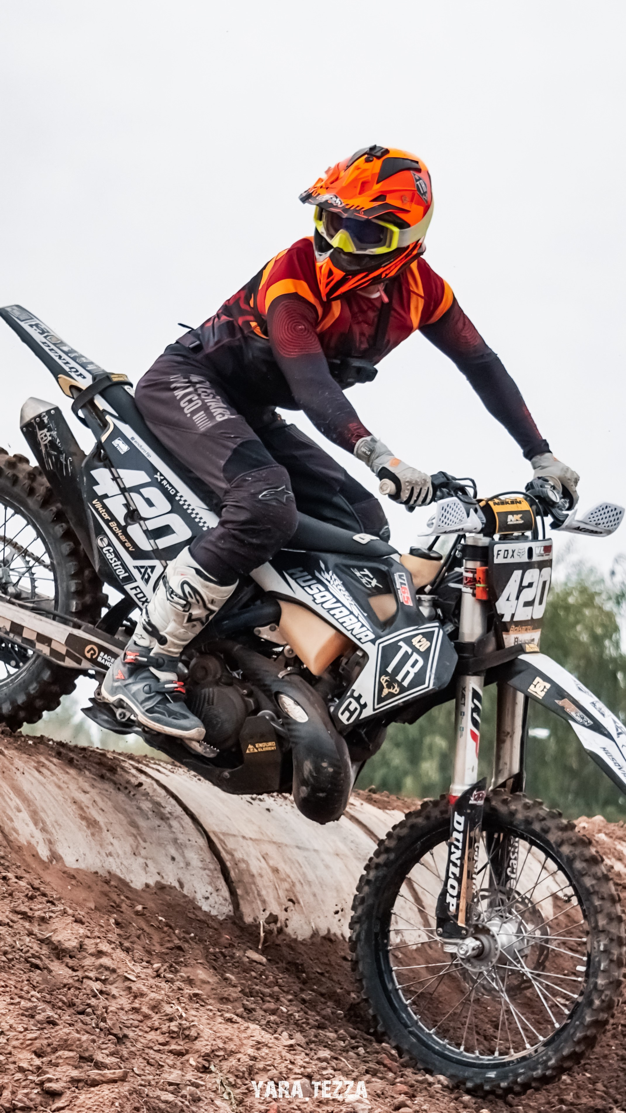 Motocross. Yaratezza production