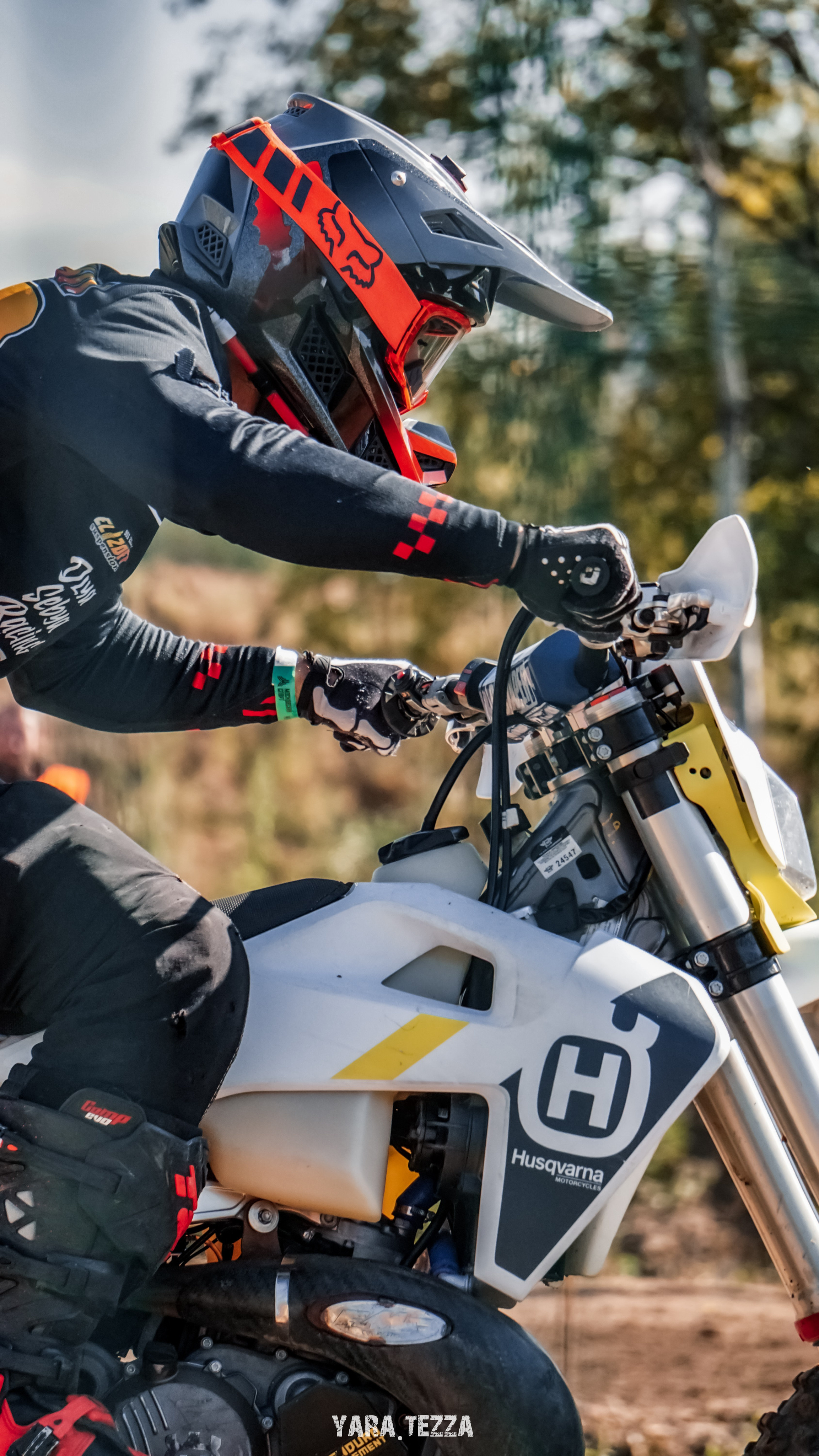 Motocross. Yaratezza production