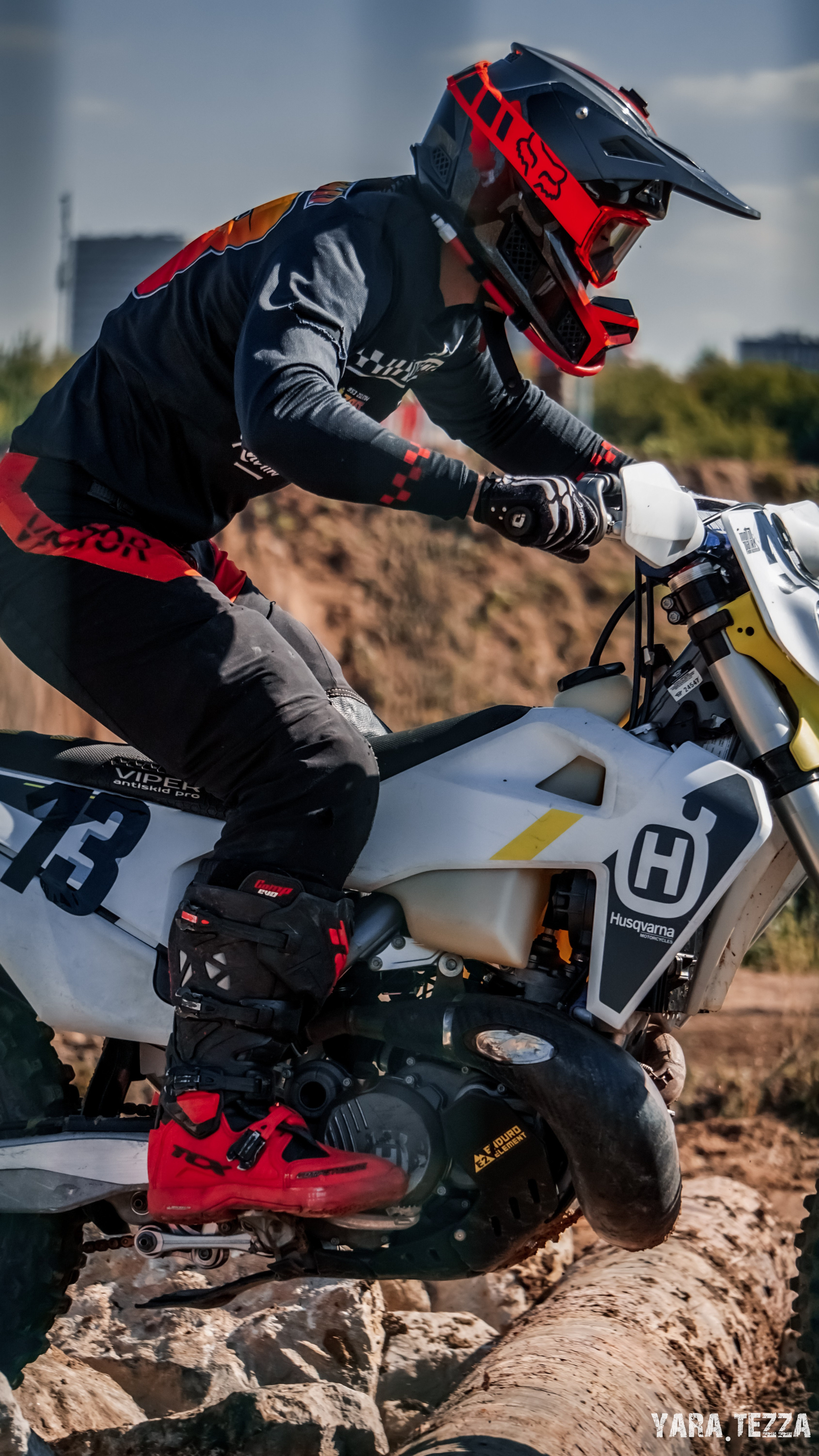 Motocross. Yaratezza production