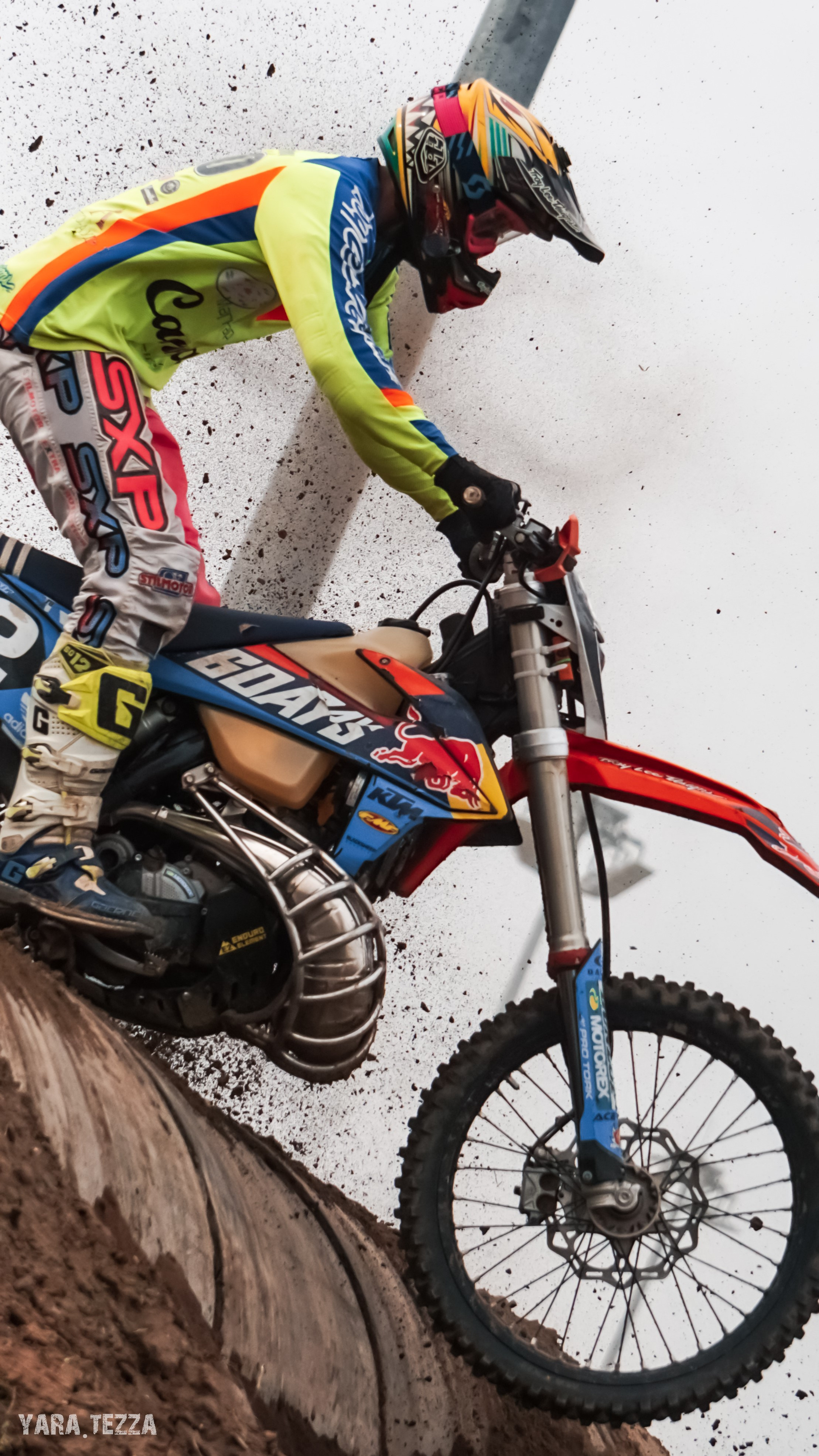 Motocross. Yaratezza production