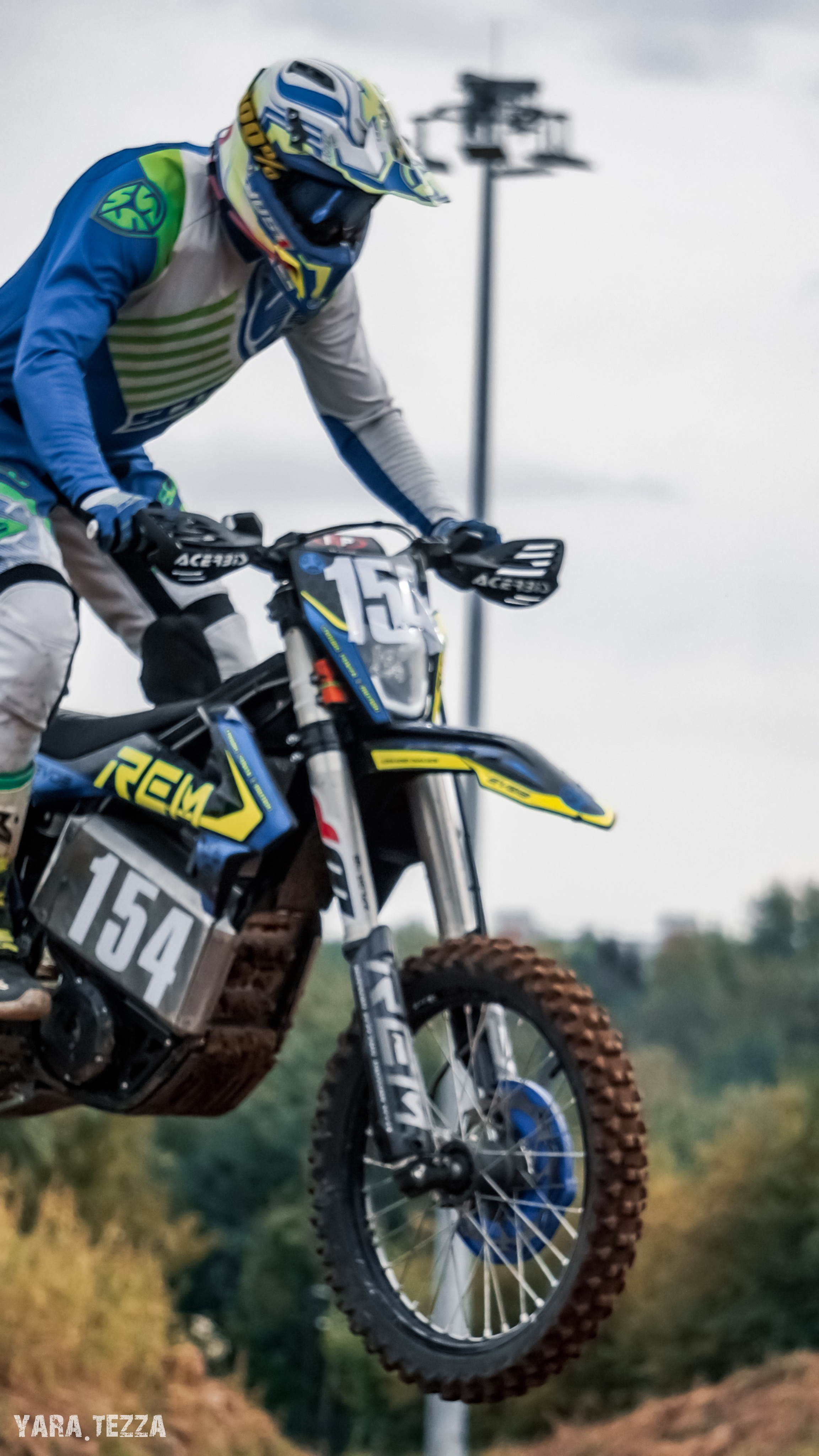 Motocross. Yaratezza production