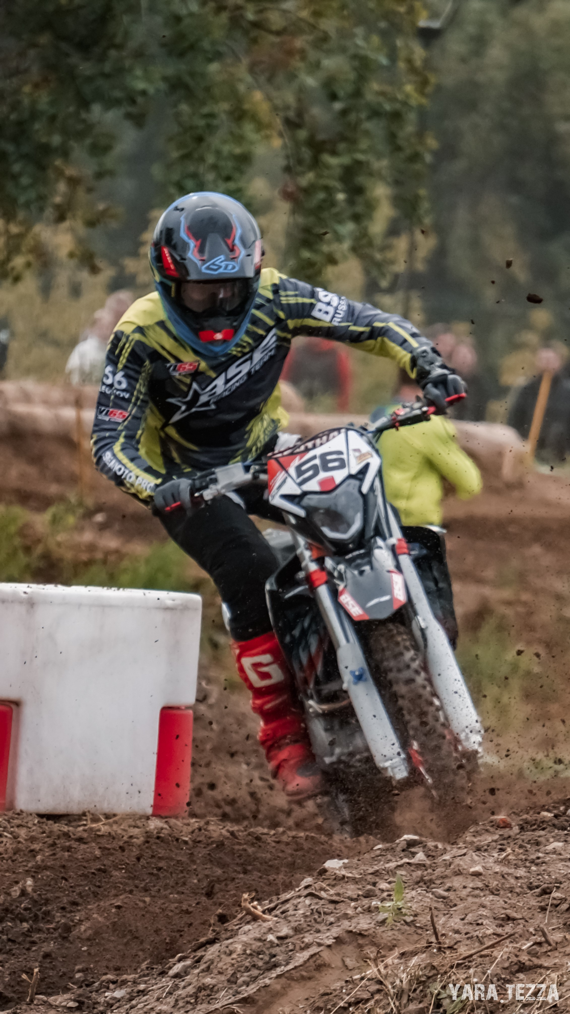 Motocross. Yaratezza production