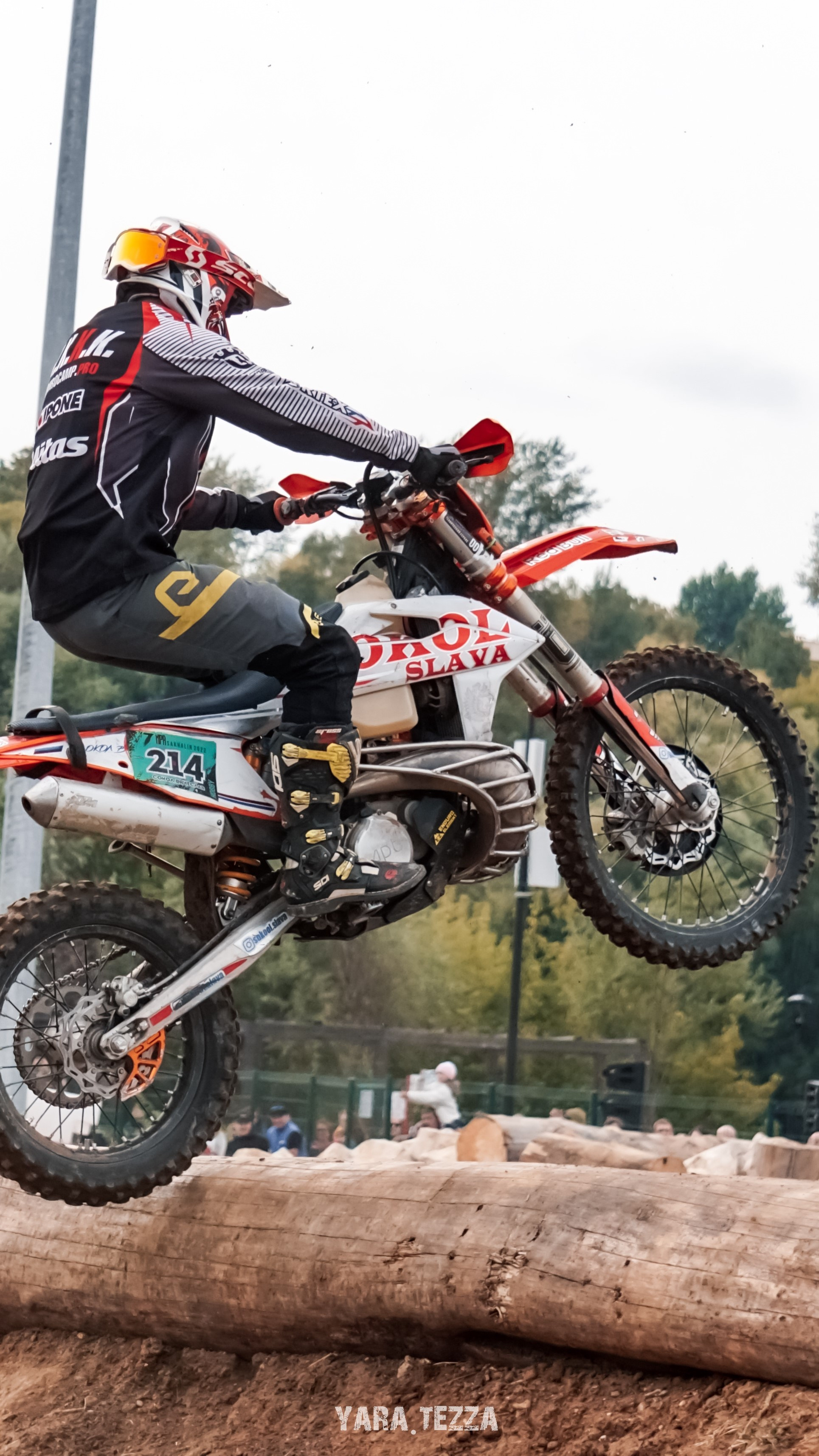 Motocross. Yaratezza production