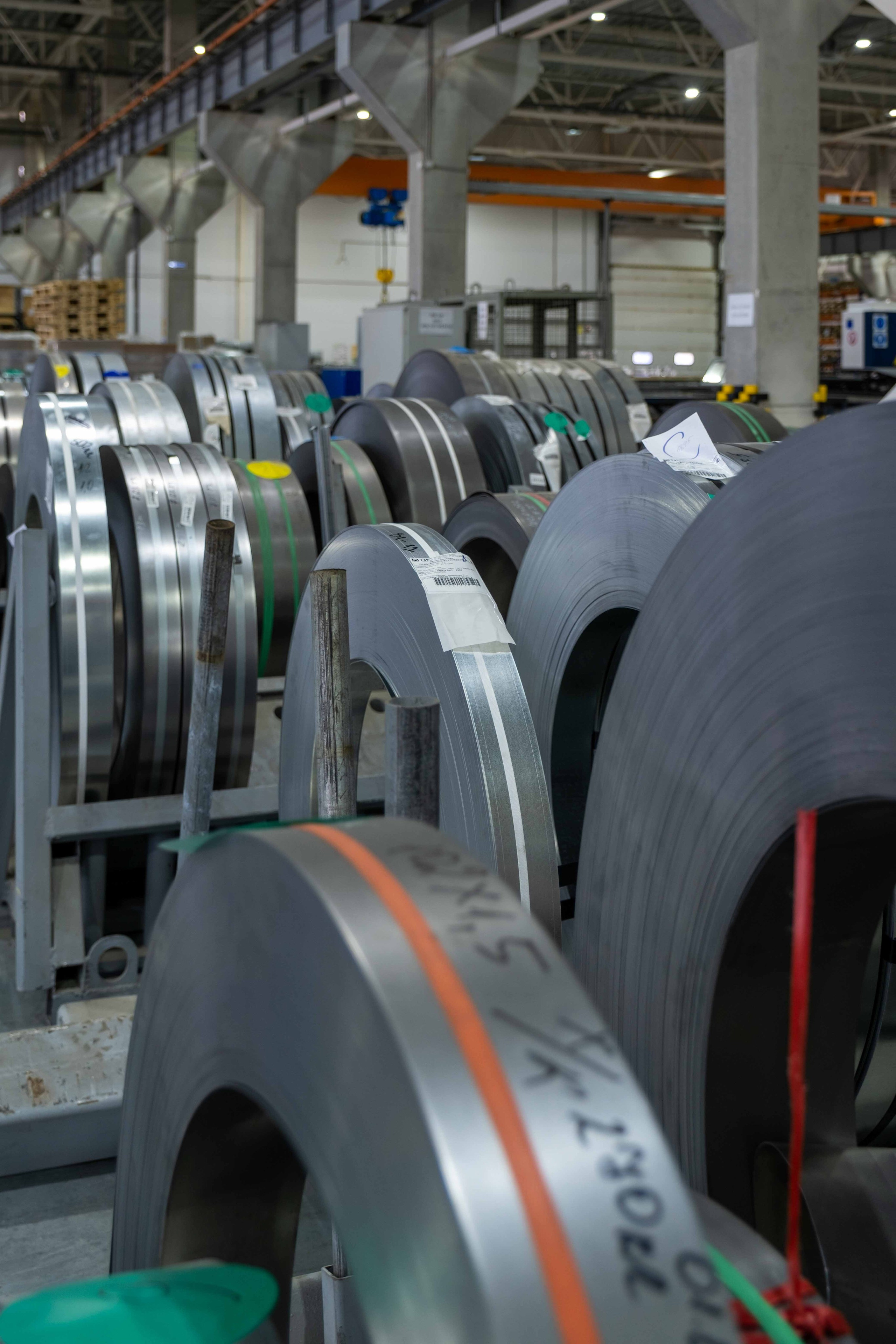 IEK — торжественное открытие производственного цеха. Фото тур