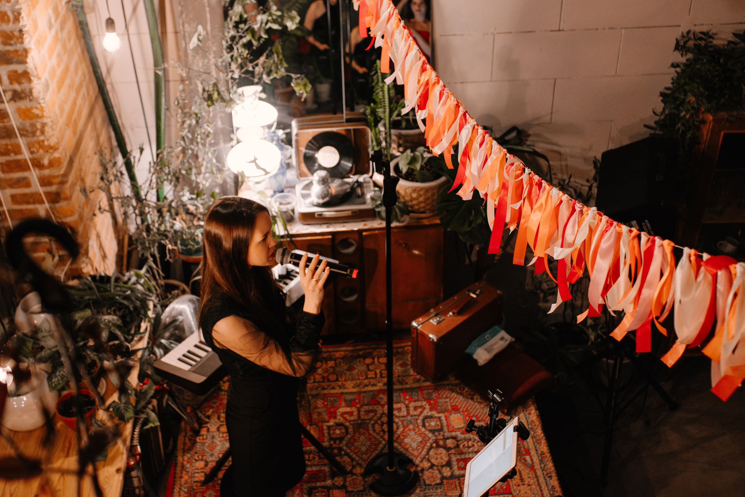 Квартирник MUZOTEKA: «Осенний ДеПесняк». Фотограф в Челябинске Любовь Денисенко