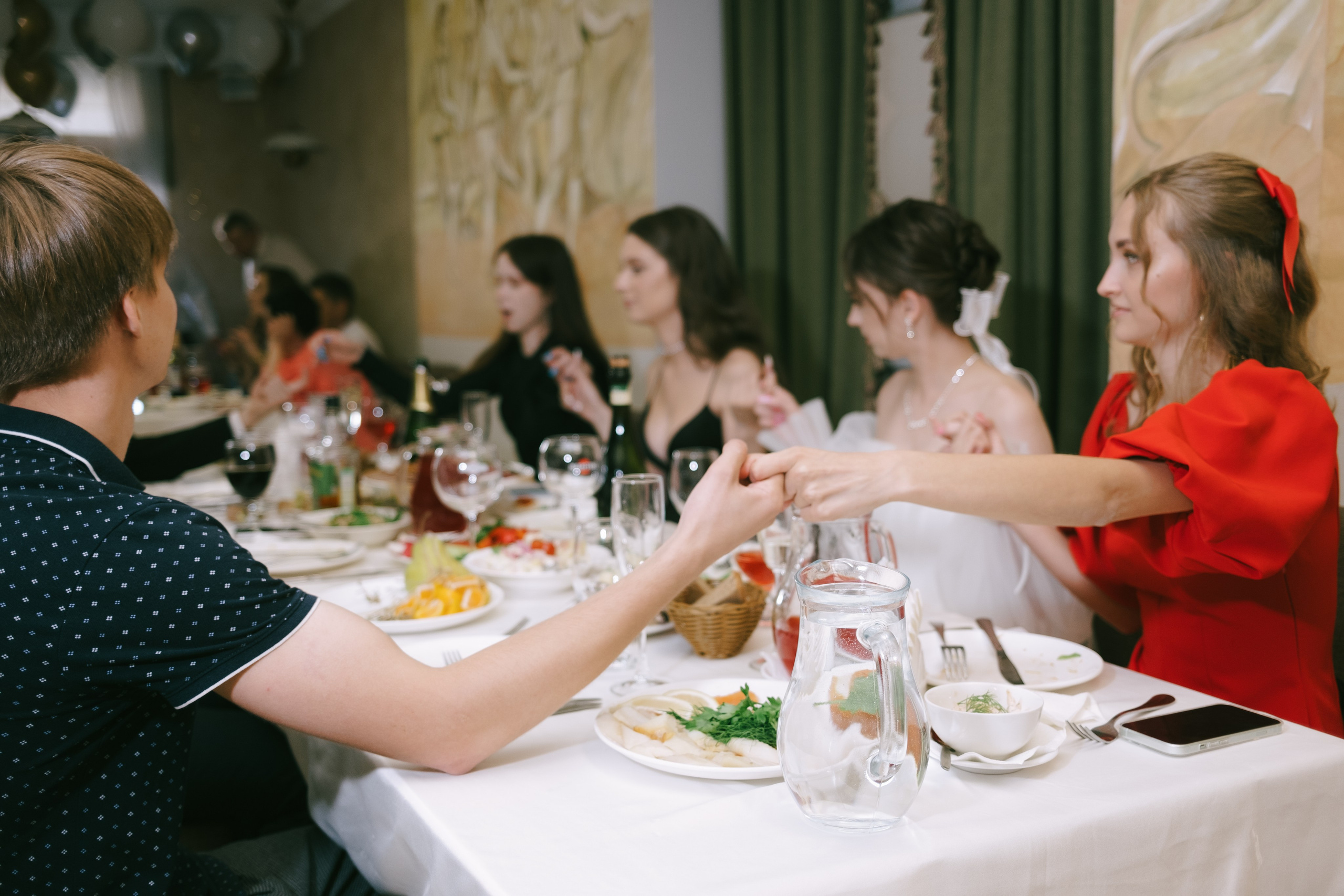 Выпускной школа 33. Свадебный и репортажной фотограф Денис Ожигин в Краснодаре и Краснодарском крае