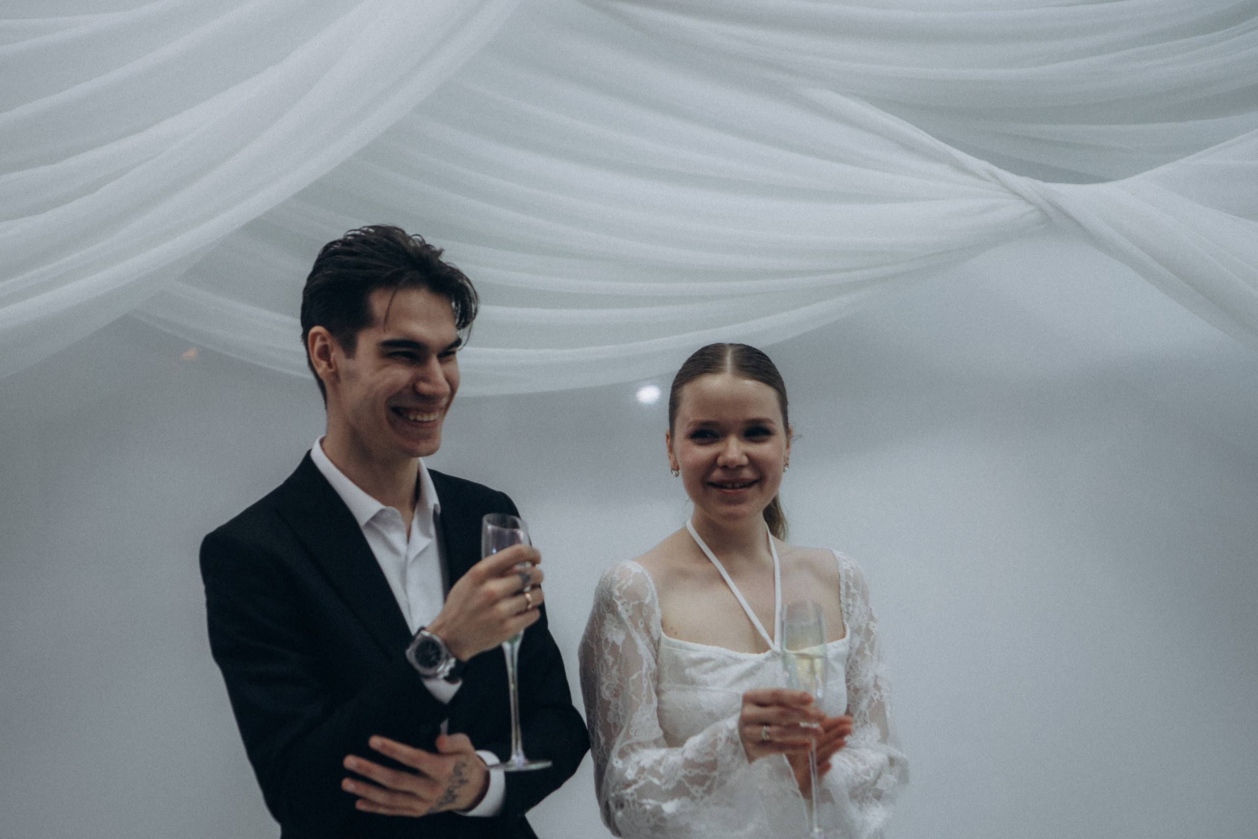 СВАДЕБНАЯ СЬЕМКА СБОРОВ В ОТЕЛЕ И ВЫЕЗД НА ЦЕРЕМОНИЮ (СНЯТО В СИБИРЕ В НИЖНЕВАРТОВСКЕ). Профессиональный фотограф, Санкт-Петербург — Виктория Богомолова