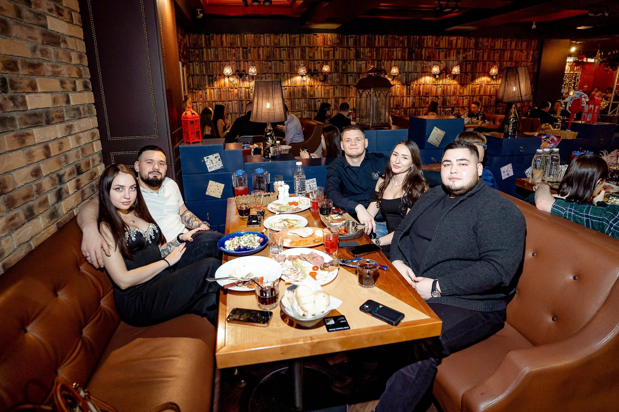 Новый год 2024 в Peoples. Сергей Кошкин. Репортажная и ивент-фотография в Сургуте