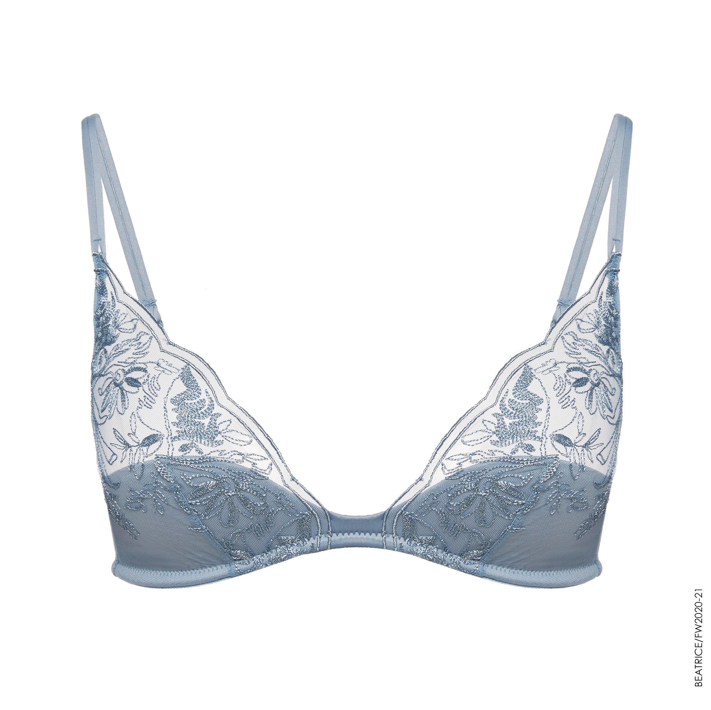 Fashion-фотосъёмка нижнего белья — голубой бюстгальтер с кружевом, фото для каталога, Алматы.