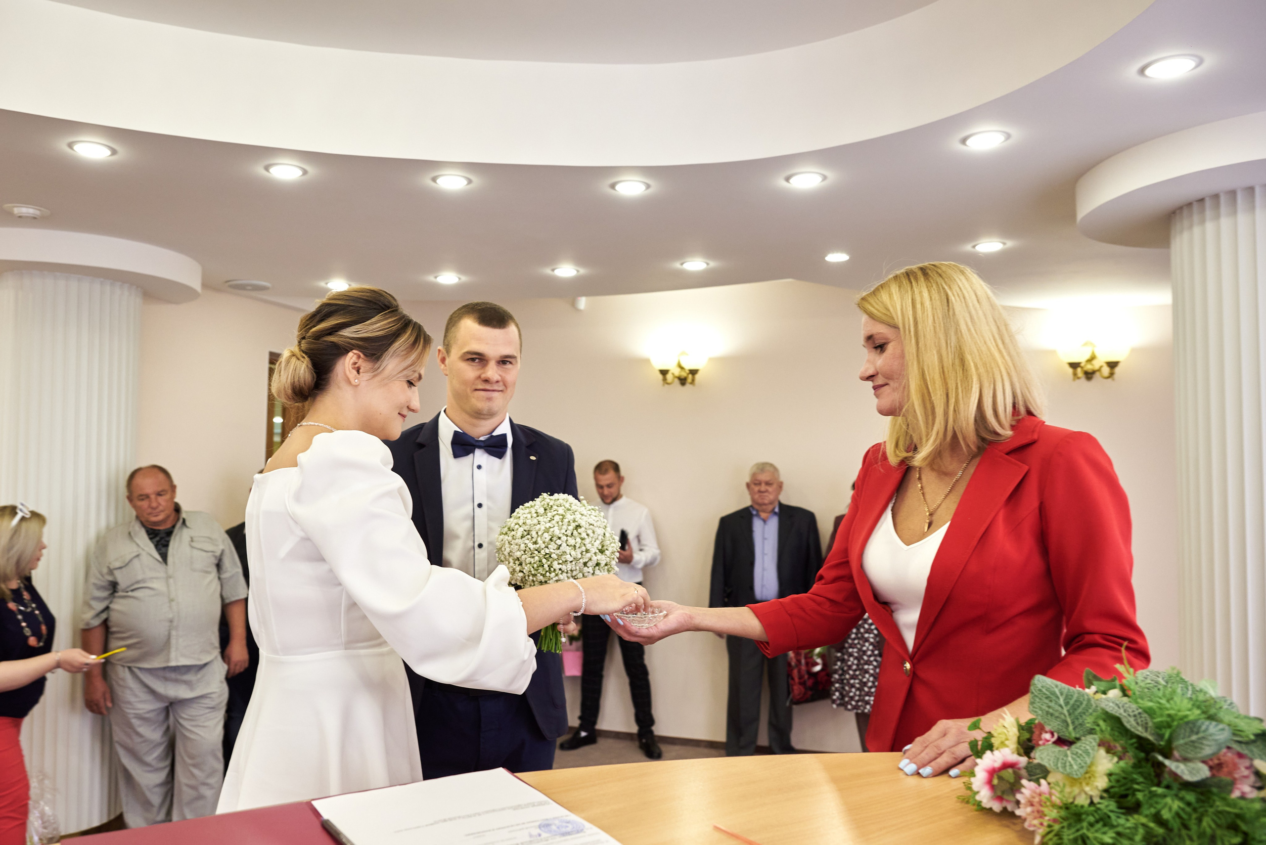 Фотограф Давыдов Алексей в Старом Осколе, фотосесия свадьбы. Профессиональный фотограф Старый Оскол, Губкин — свадьба, венчание, крещение, юбилей и день рождения