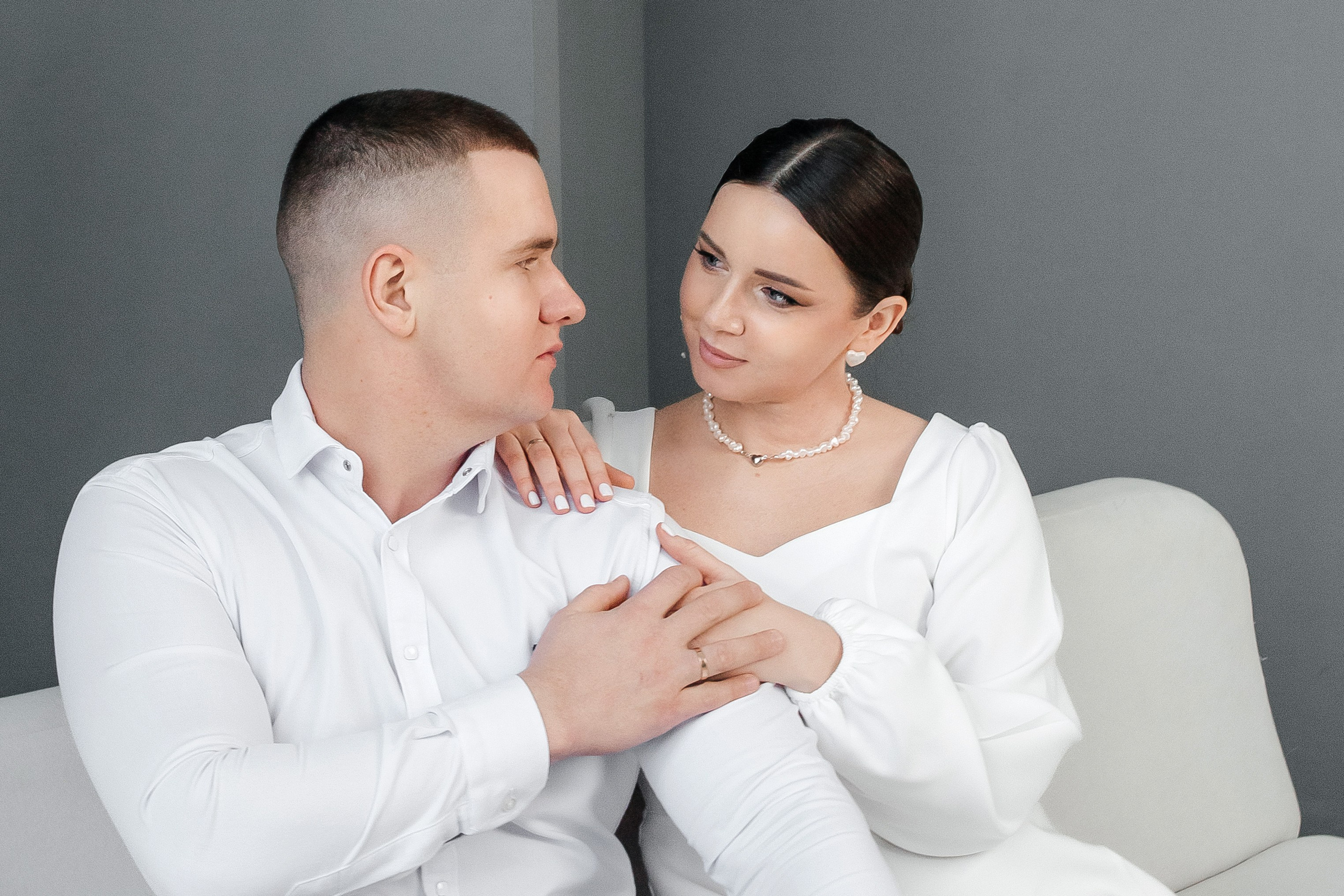 Свадебная фотосессия в фотостудии Нижнего Новгорода. Свадебный фотограф и фотограф Love-Store в Нижнем Новгороде Анастасия