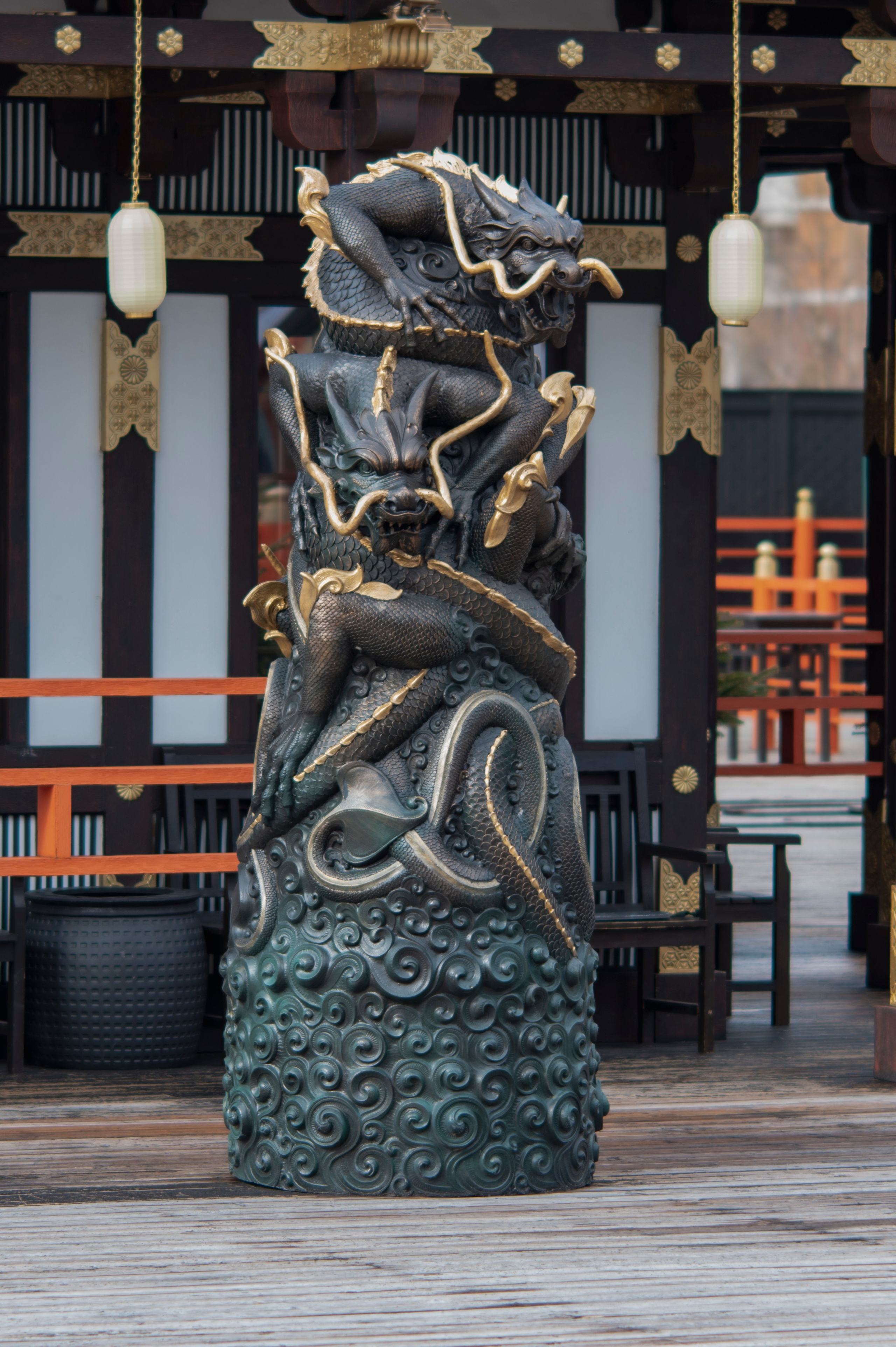 Фотопрогулка апрель 2022. Фотограф Роман Адлер