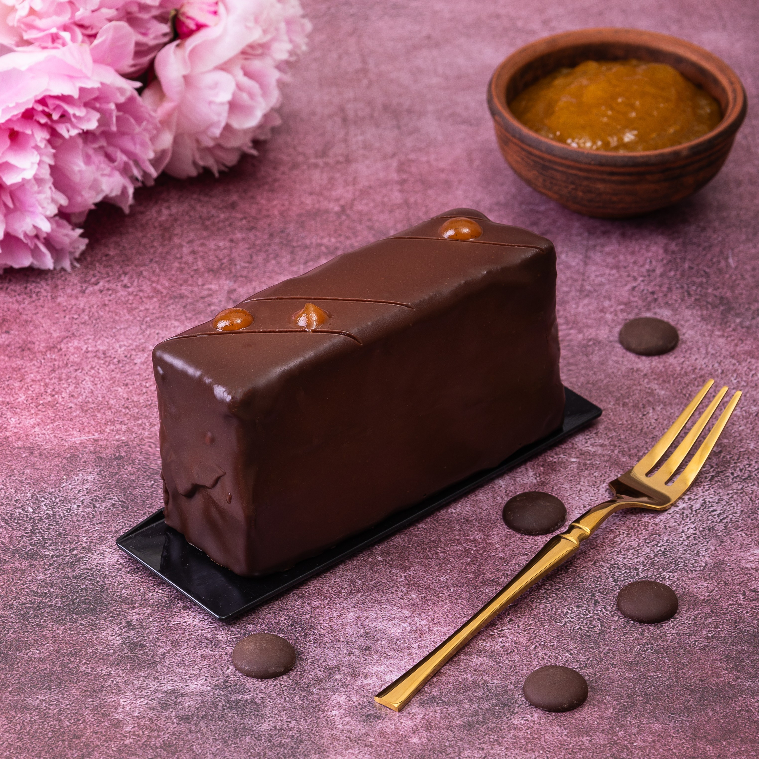 Шоколадное пирожное Захер