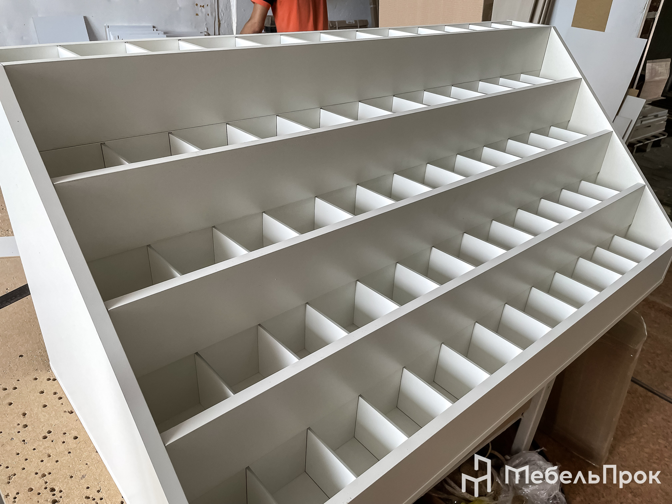 Мебель для торговых объектов. Главная