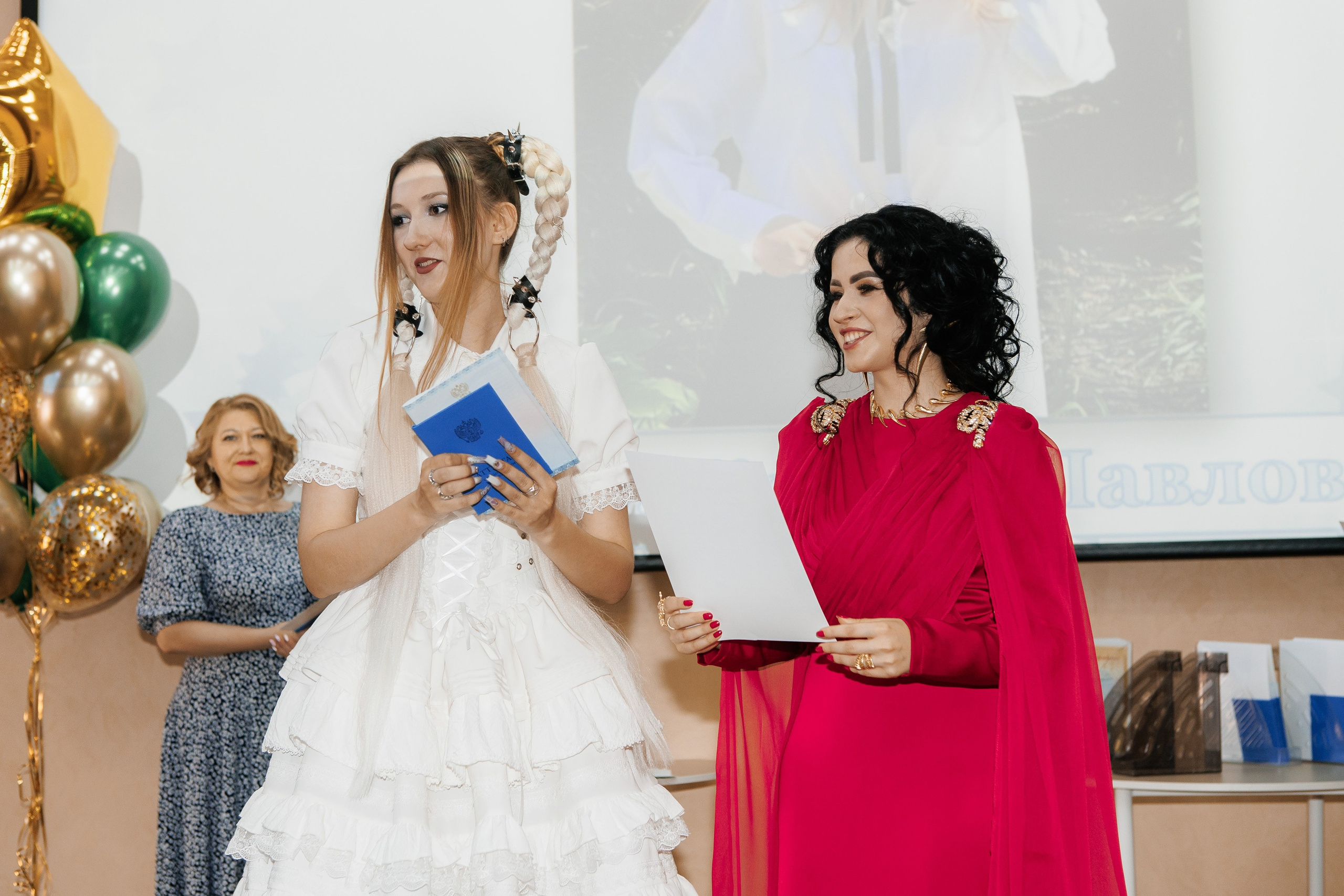 Выпускной Гимназия 12 2024 г. Свадебный и портретный Фотограф в Липецке Дмитрий Котюков