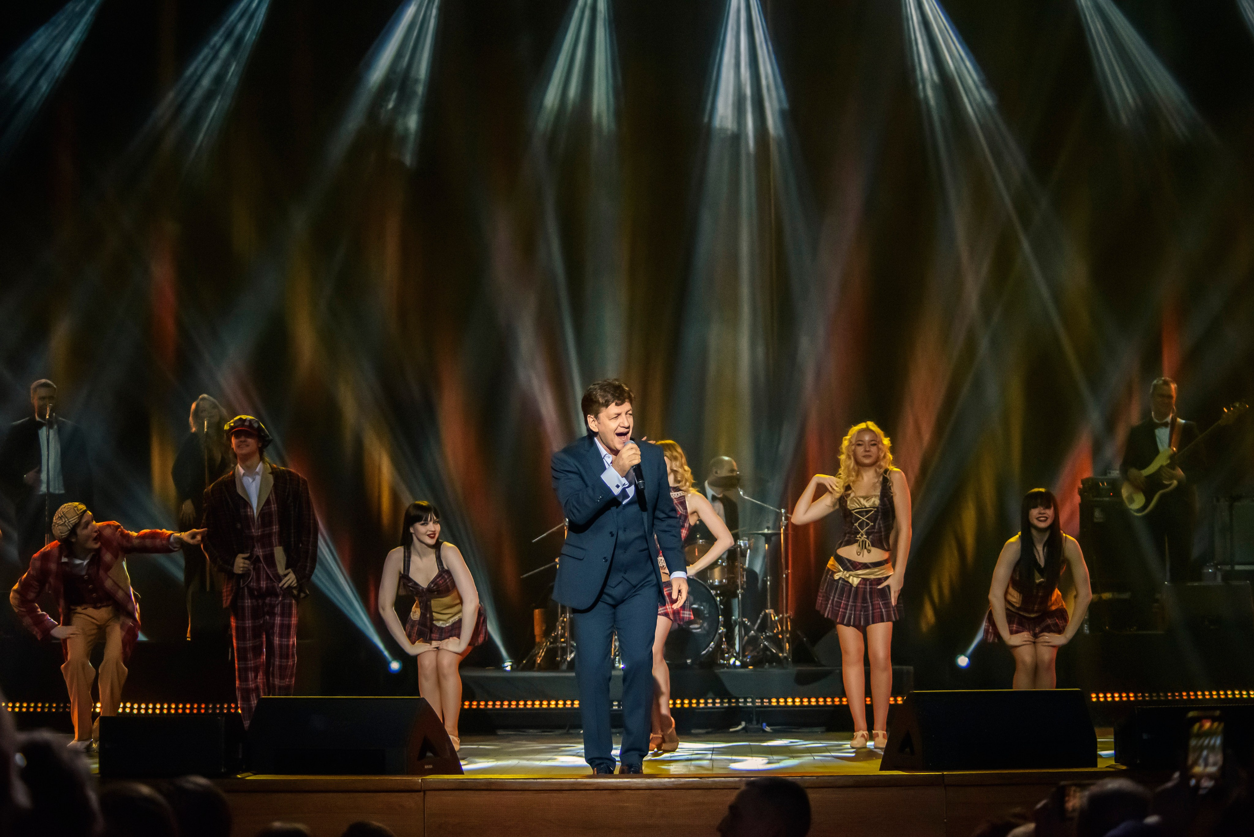 Лариса Рубальская «40 лет с песней по жизни» — Крокус Сити Холл. Бренд-фотограф для экспертов и блогеров в Москве Влада Горбовская