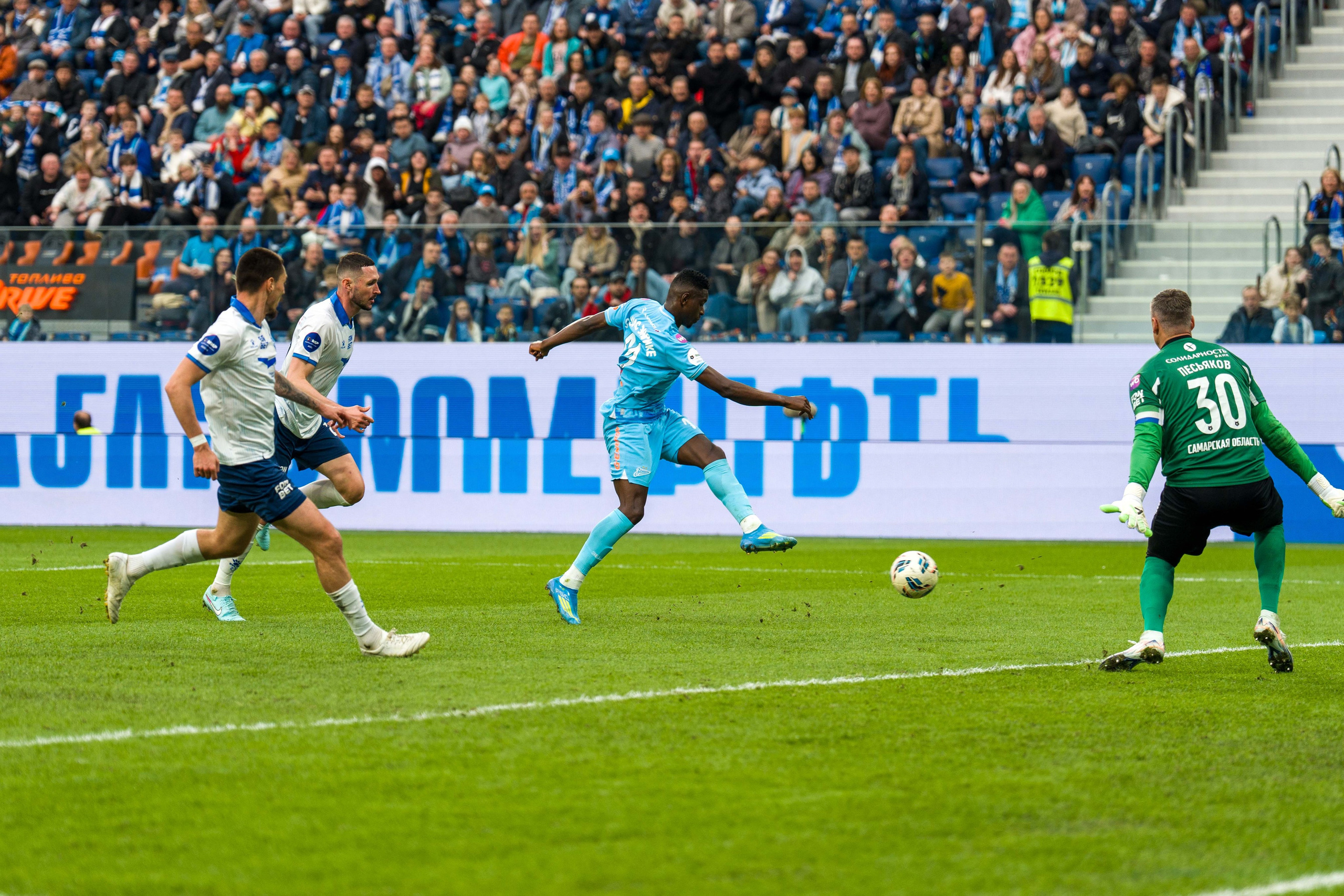 Зенит — Крылья Советов: фотогалерея матча 23-го тура МИР РПЛ на Газпром Арене | Антон Гауф. Спортивный фотограф в Санкт-Петербурге | Антон Гауф