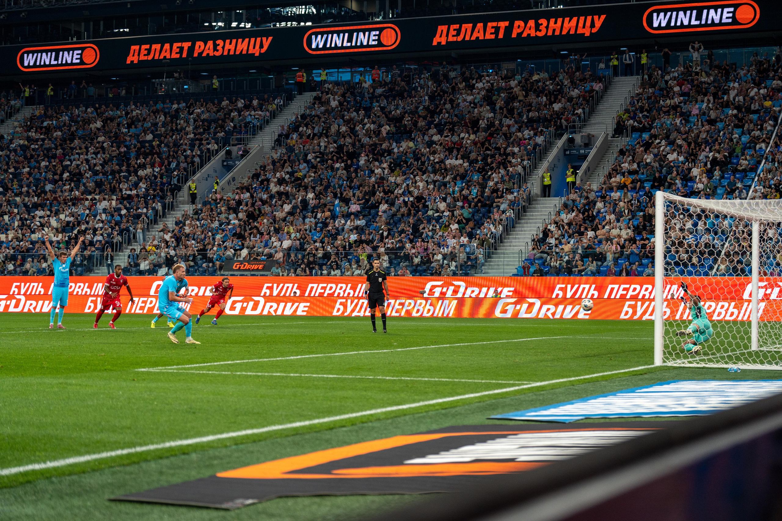 Репортажная съемка матча Зенит–Сьон, спортивный фотограф Санкт-Петербург