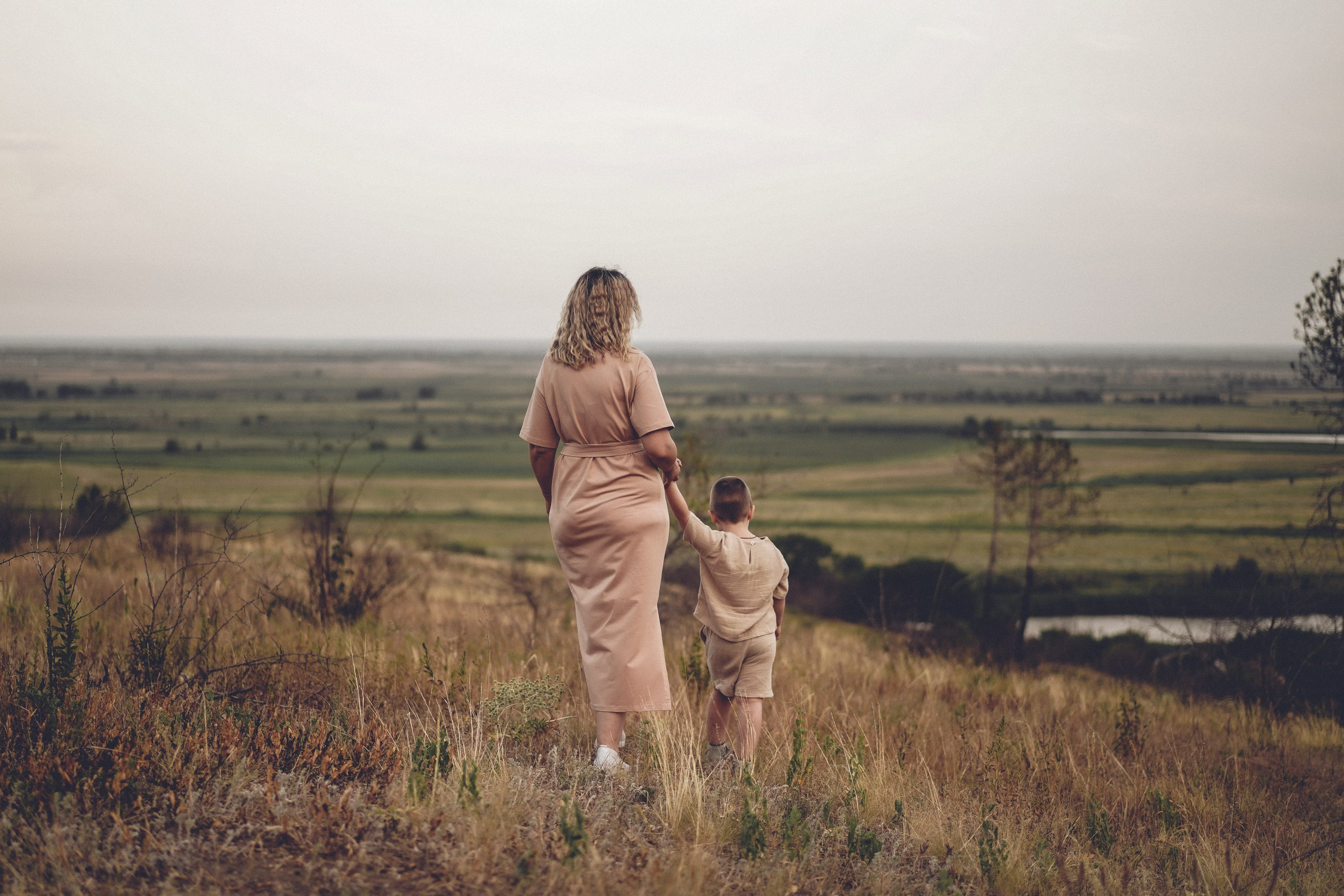 Фотосессия на природе. Свадебный фотограф в Ростове-на-Дону. Таинство Крещения и Венчания, семейные фотосессии. Алёна Чёботова