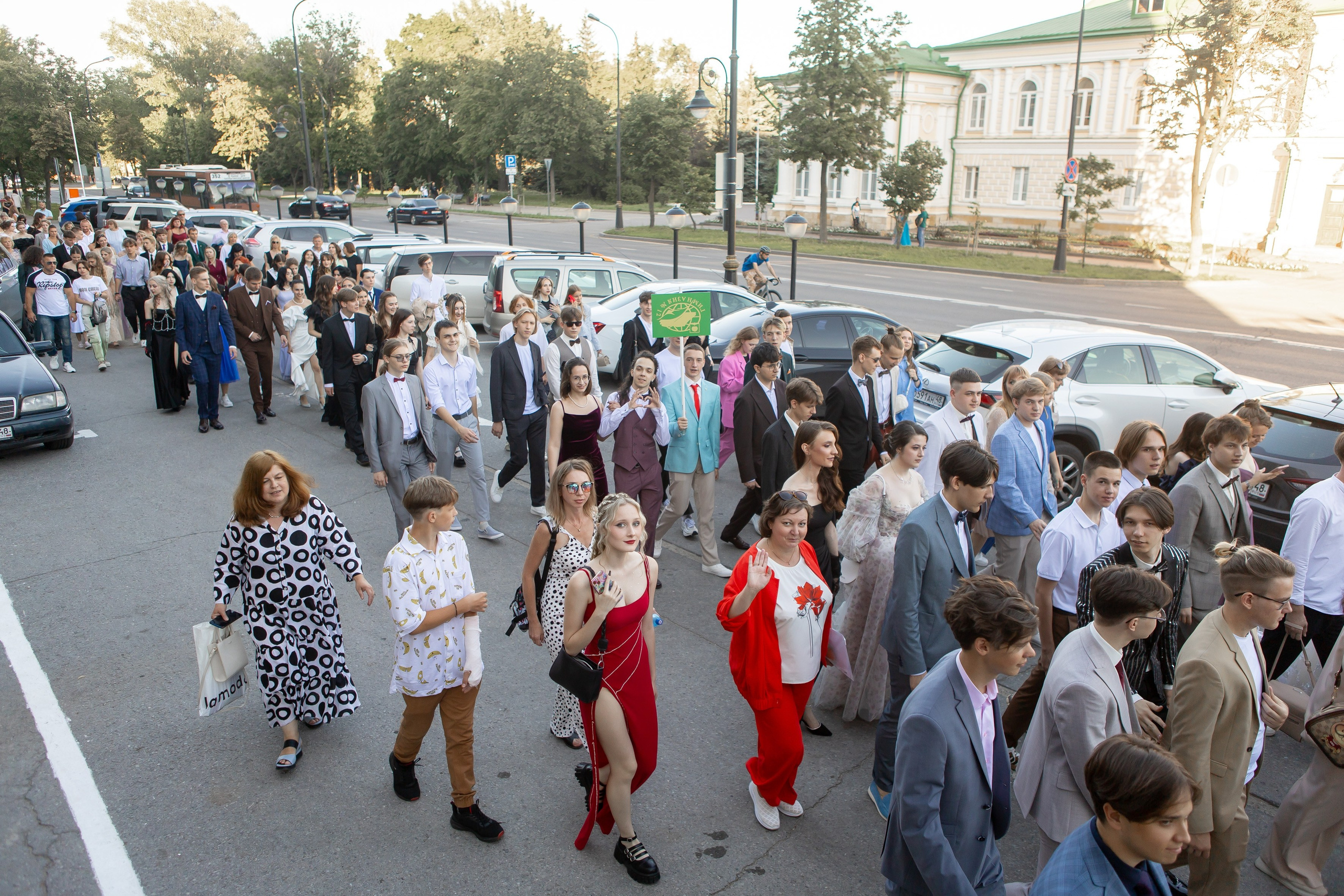 Выпускной Гимназия 12 2024 г. Свадебный и портретный Фотограф в Липецке Дмитрий Котюков