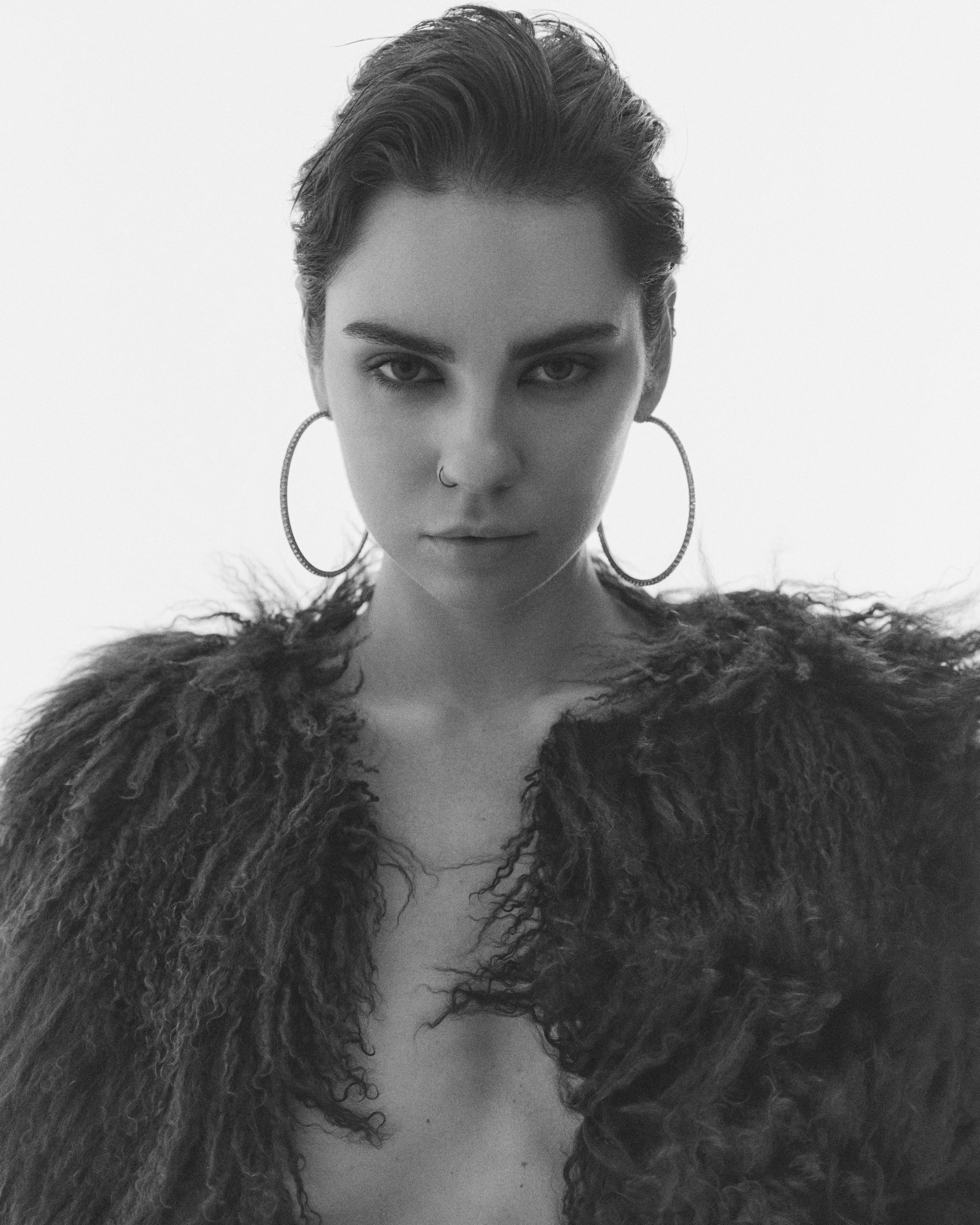 Регина. Z H U R A V L E V