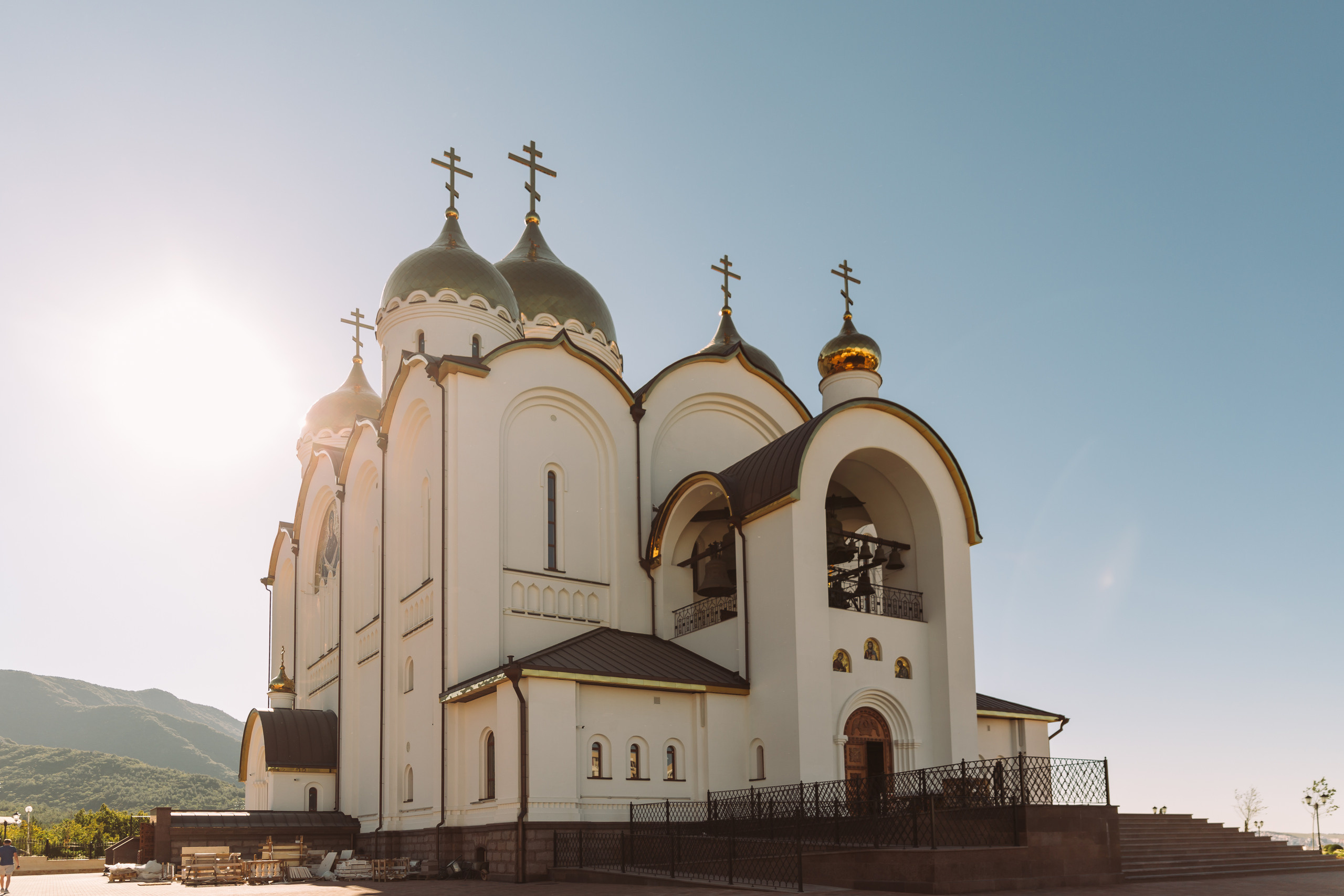 Оформление фасадов храма. НИИКОРОВИН- мастерская мозаики и монументального искусства