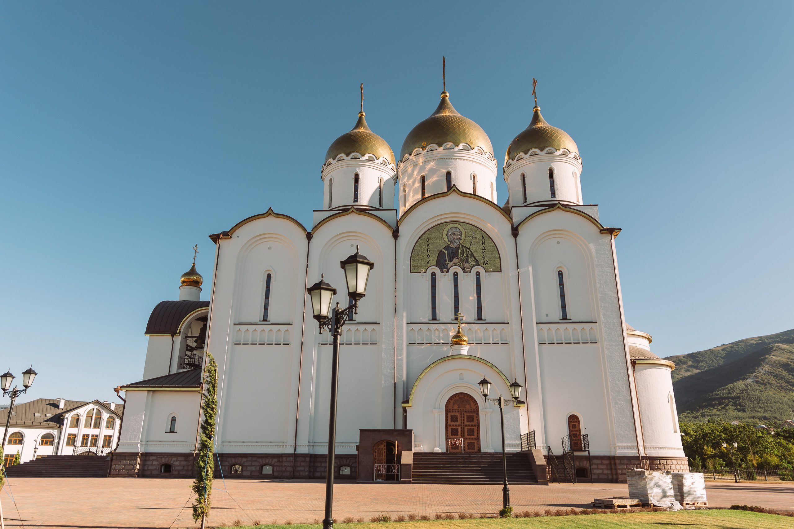 Оформление фасадов храма. НИИКОРОВИН- мастерская мозаики и монументального искусства