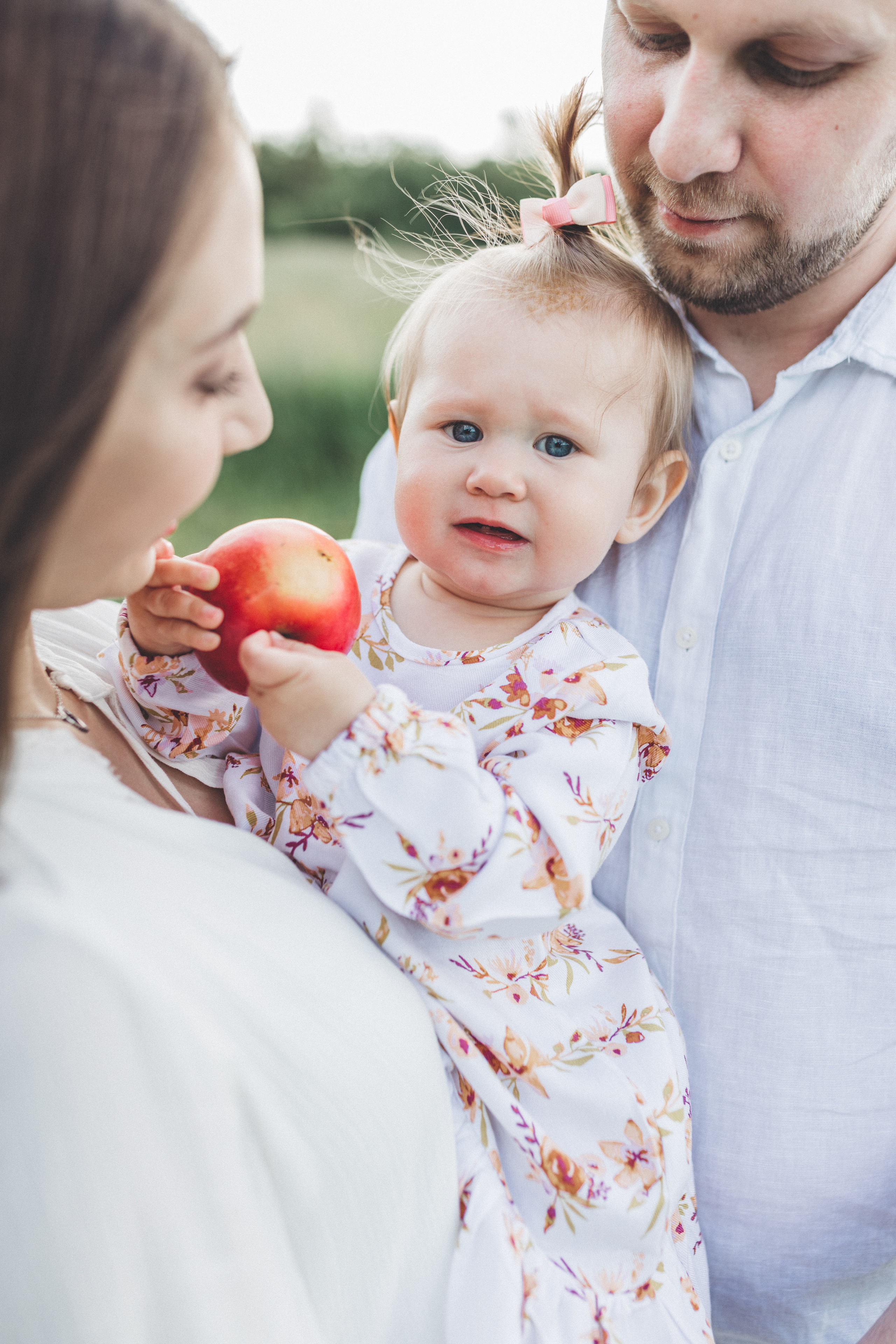 Прогулка с Женей, Машей и Алисой. Мария Беседина. Фотография о любви