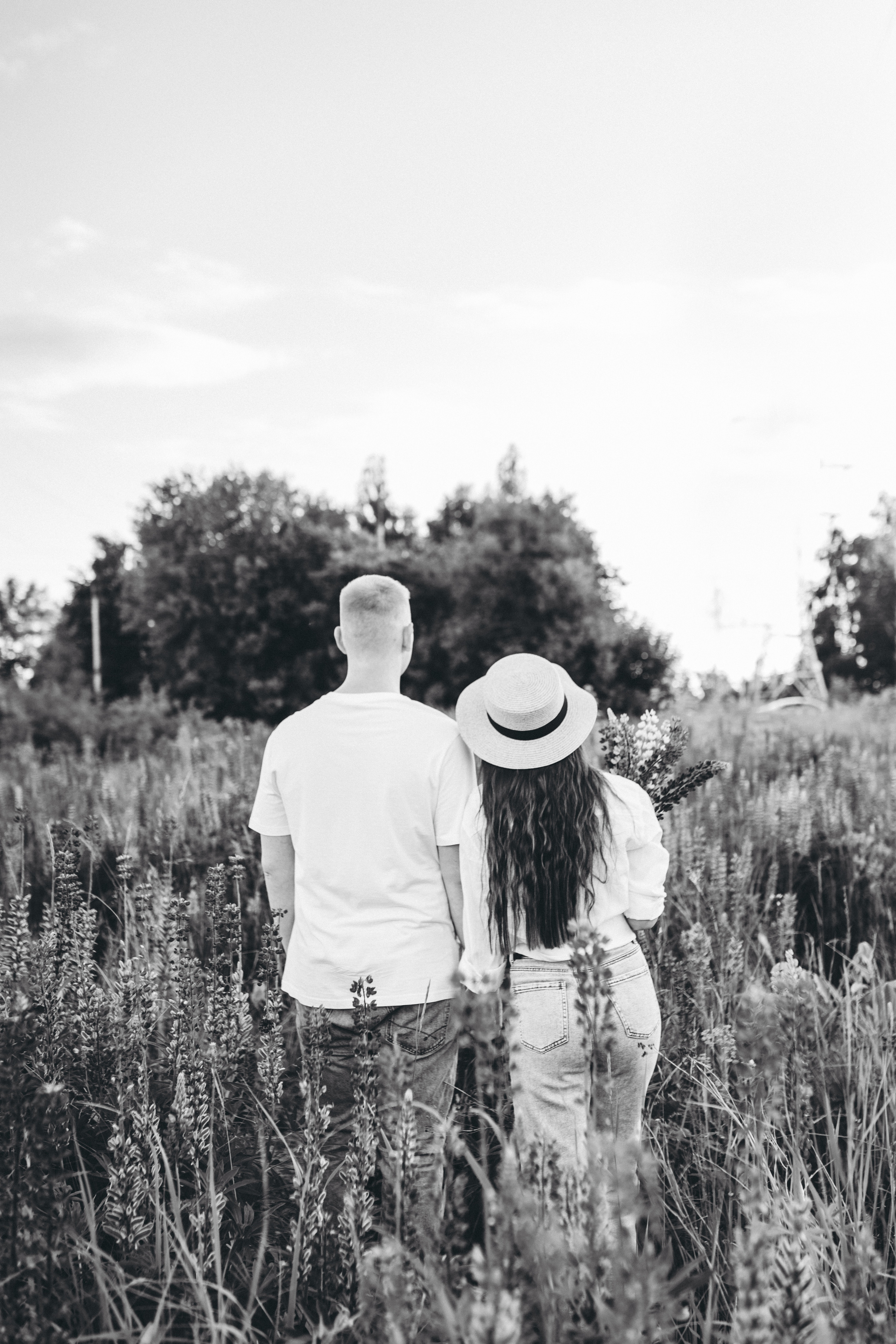 Прогулка по люпиновому полю с Лешей, Кристиной и Мишенькой. Мария Беседина. Фотография о любви