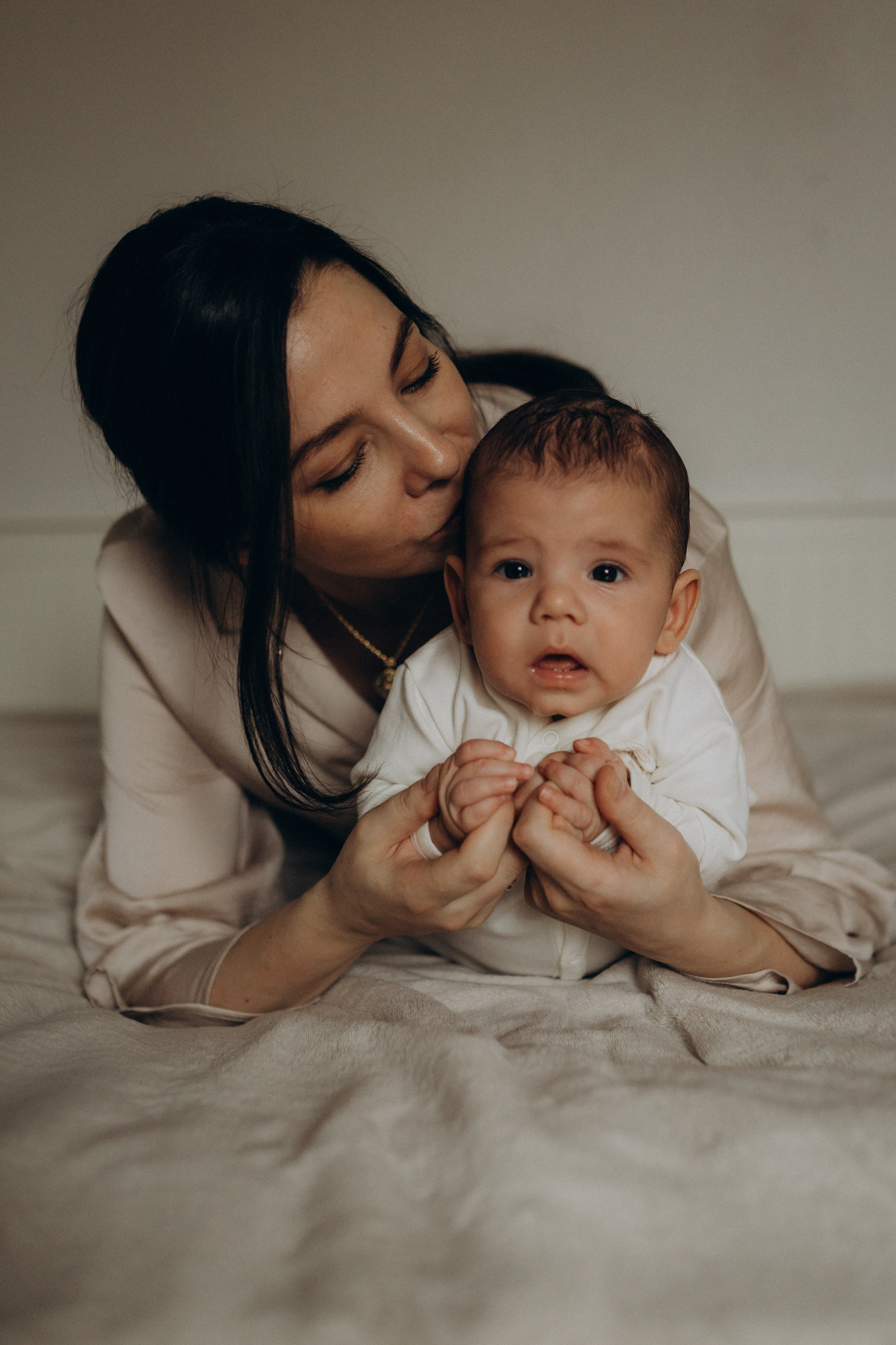Семейная домашняя фотосессия в Москве. Семейный фотограф в Москве и Люберцах Юлия Гуськова