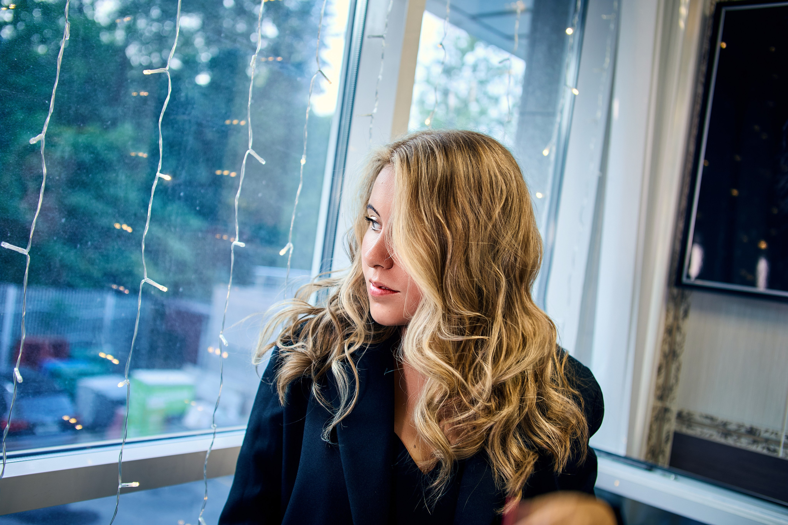 Полина - бразильский блонд.