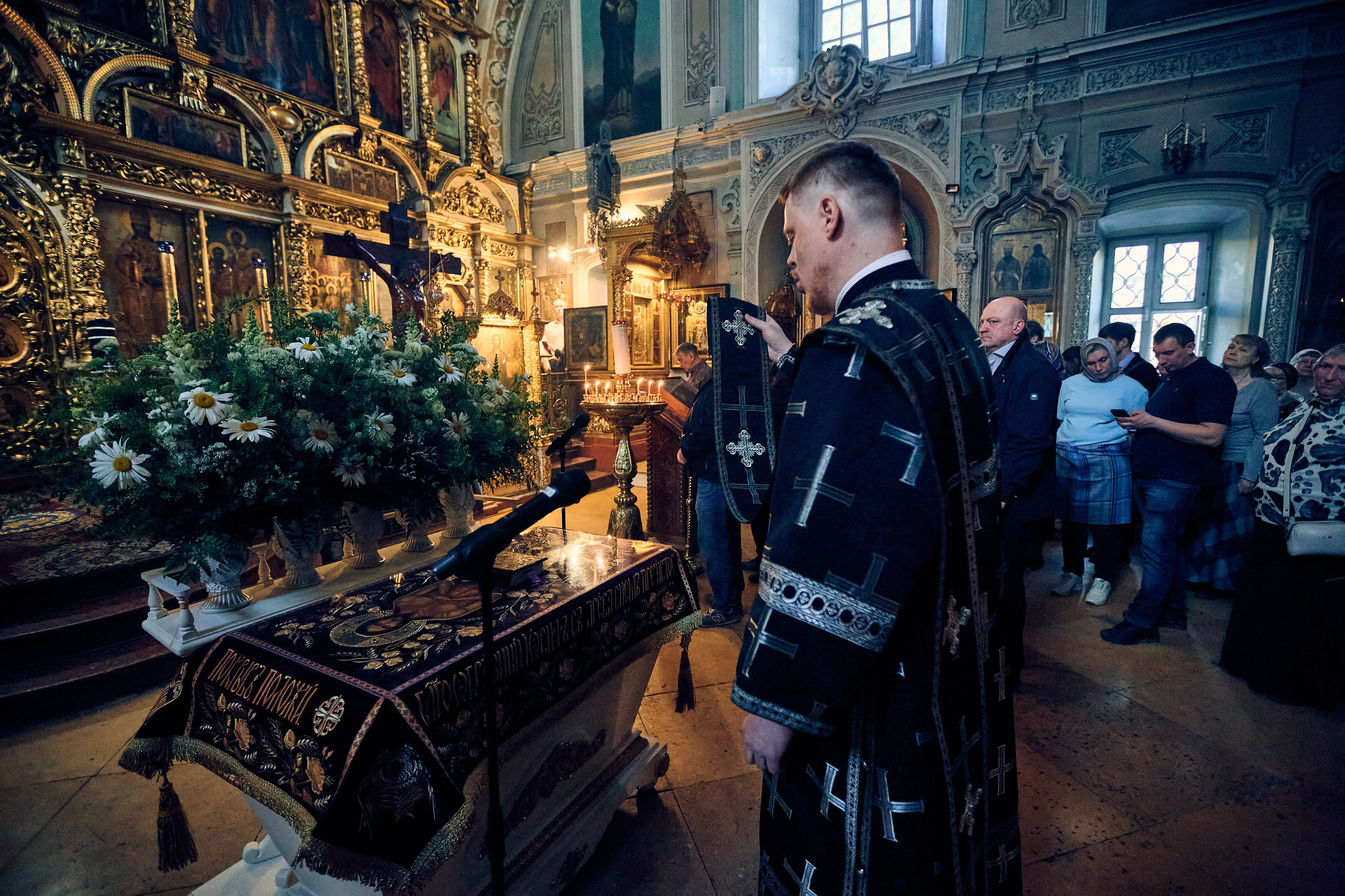 Утреня Погребение Спасителя. DMITRY MOISEENKO — фотограф, художник, топ-стилист