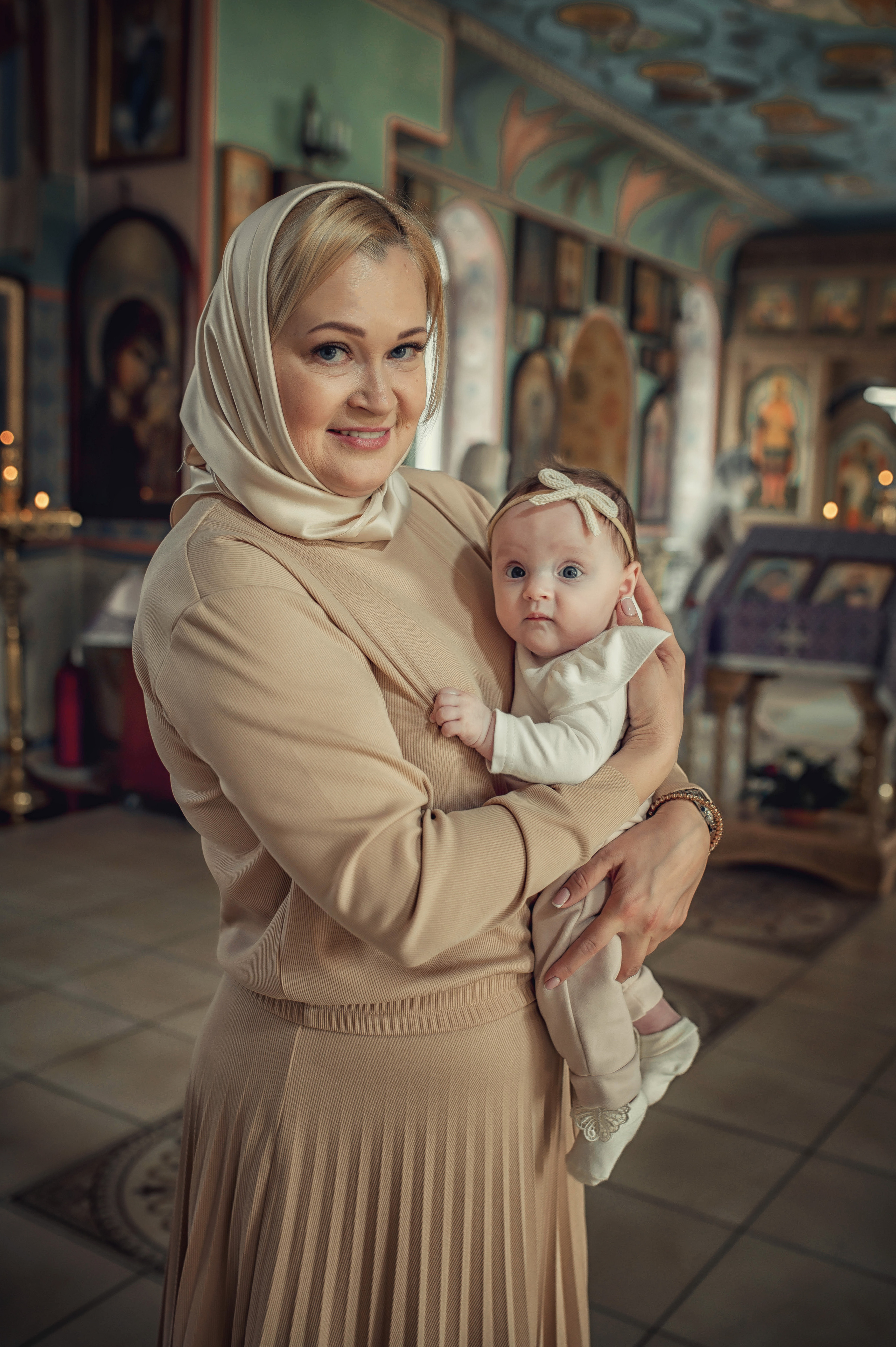 Таинство Крещение Василисы. Храм Всех Святых в Земле Российской просиявших г. Волгоград. Церковный, семейный и репортажный фотограф Волгоград, Волжский