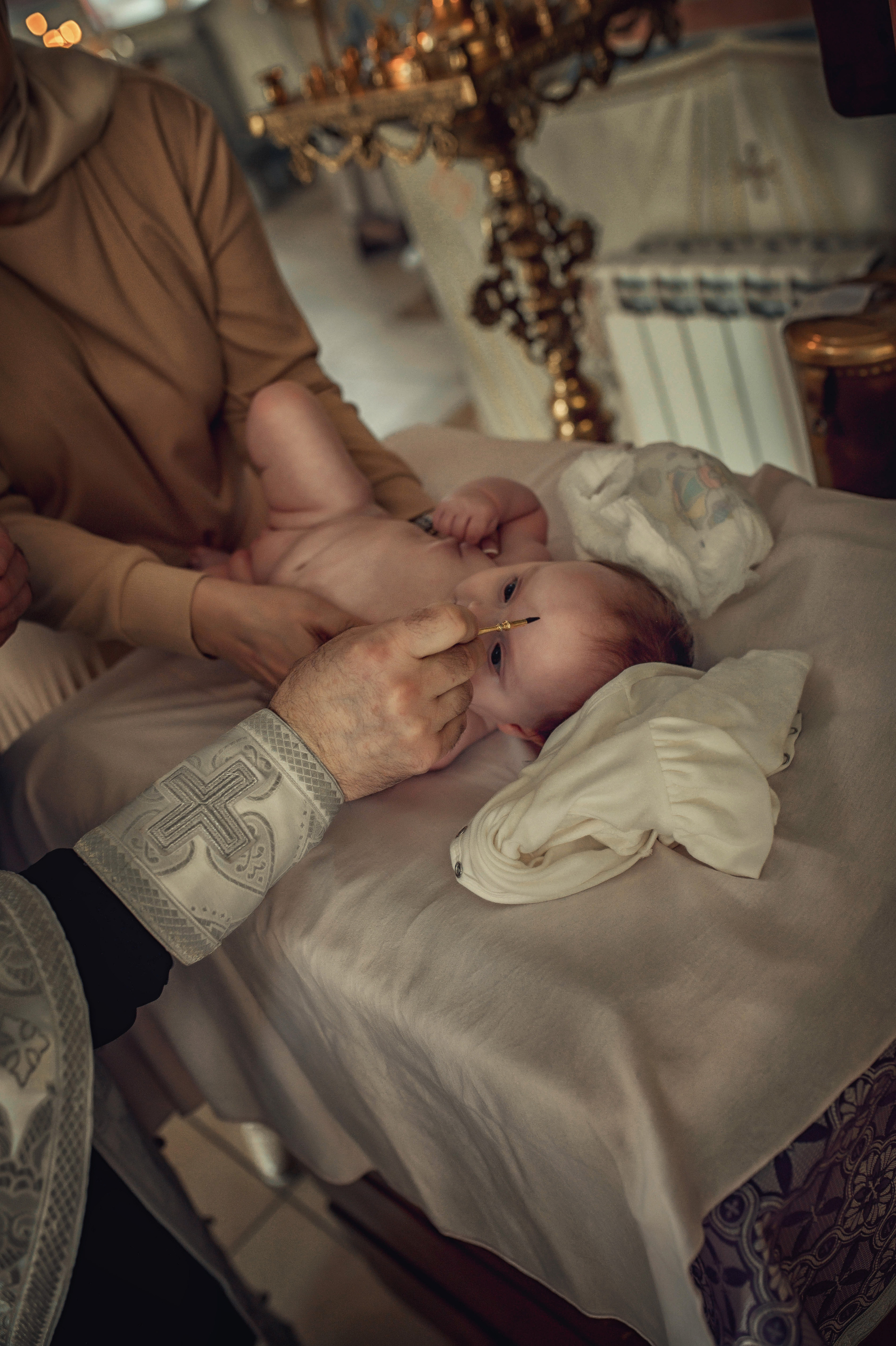 Таинство Крещение Василисы. Храм Всех Святых в Земле Российской просиявших г. Волгоград. Церковный, семейный и репортажный фотограф Волгоград, Волжский