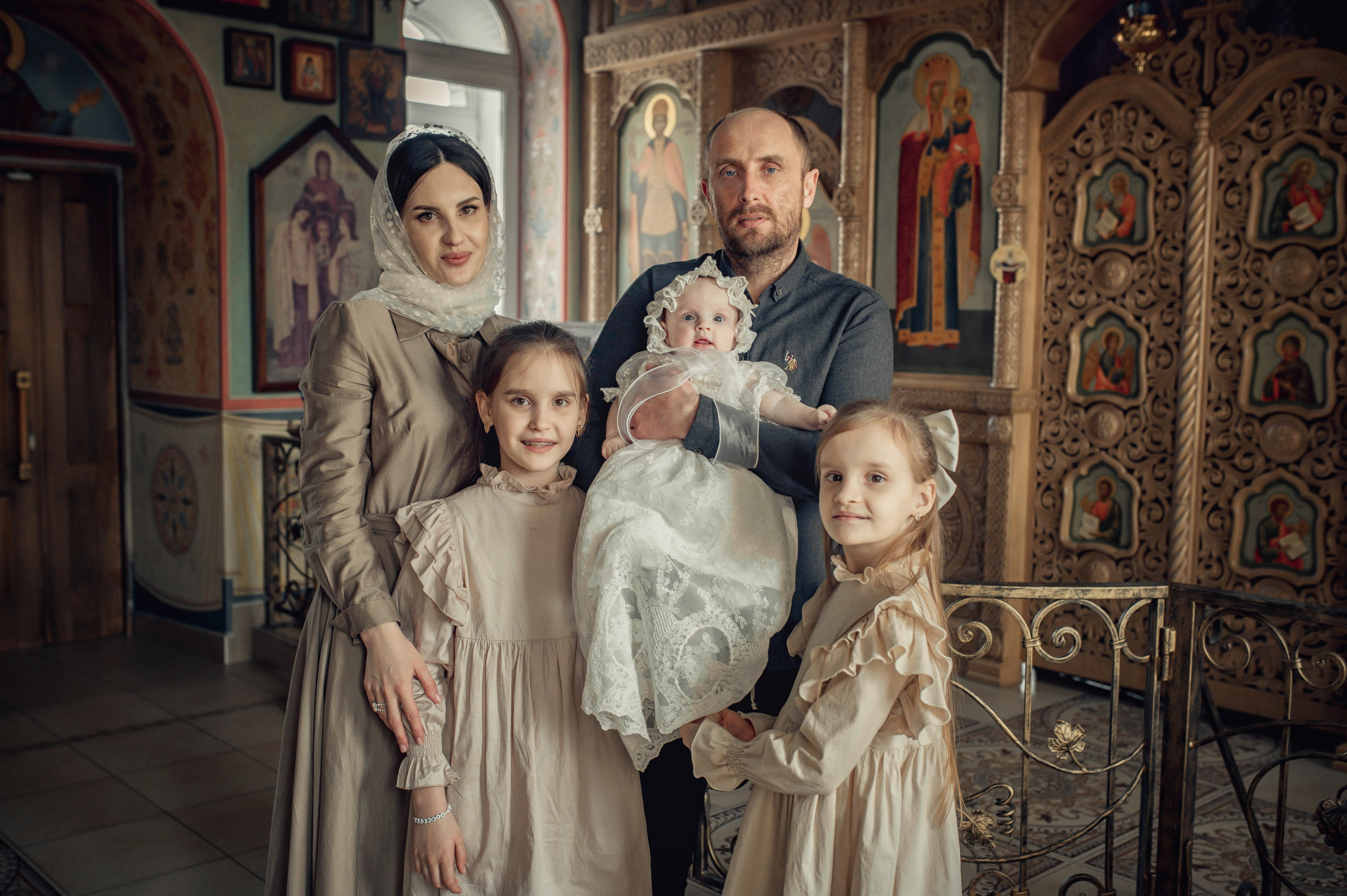 Таинство Крещение Василисы. Храм Всех Святых в Земле Российской просиявших г. Волгоград. Церковный, семейный и репортажный фотограф Волгоград, Волжский