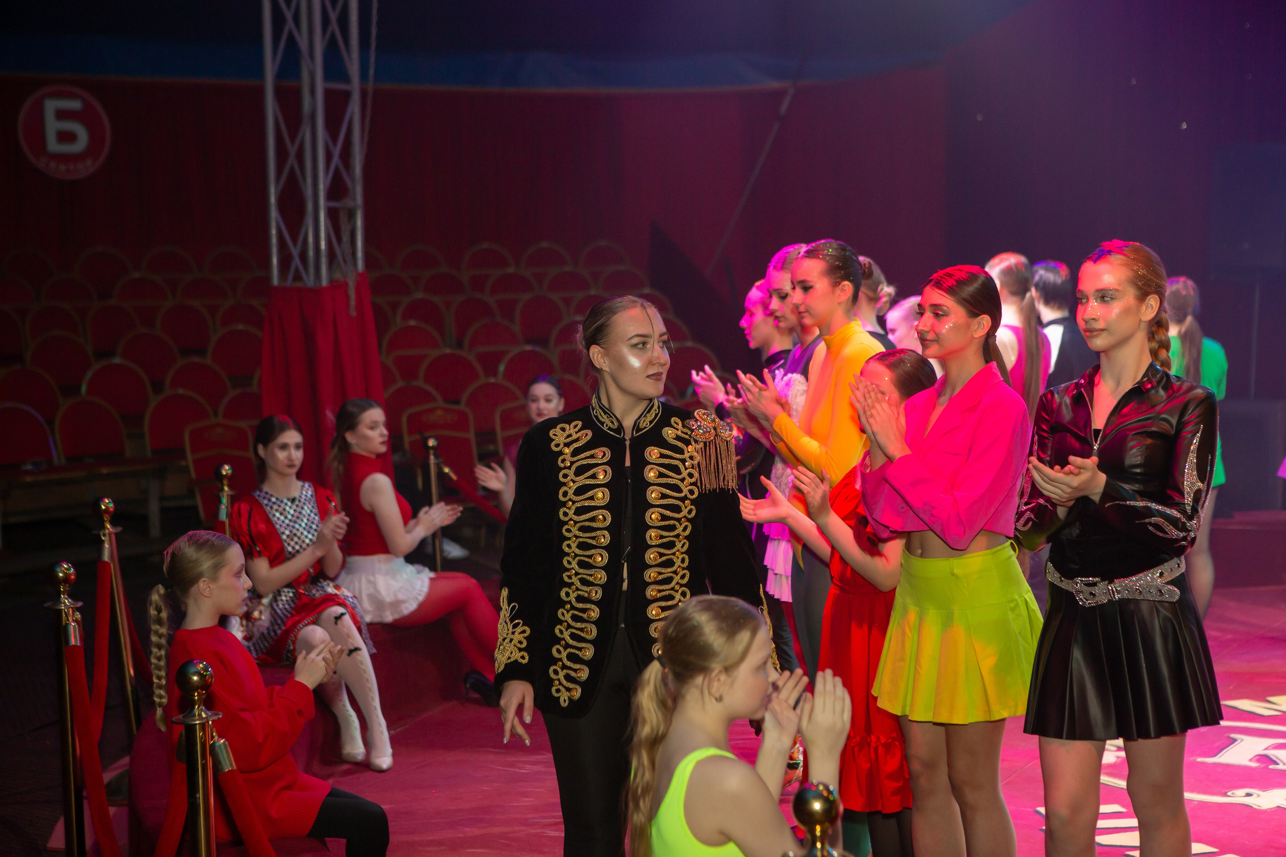 MANEGE SHOW. Репортажный, семейный, свадебный, портретный фотограф