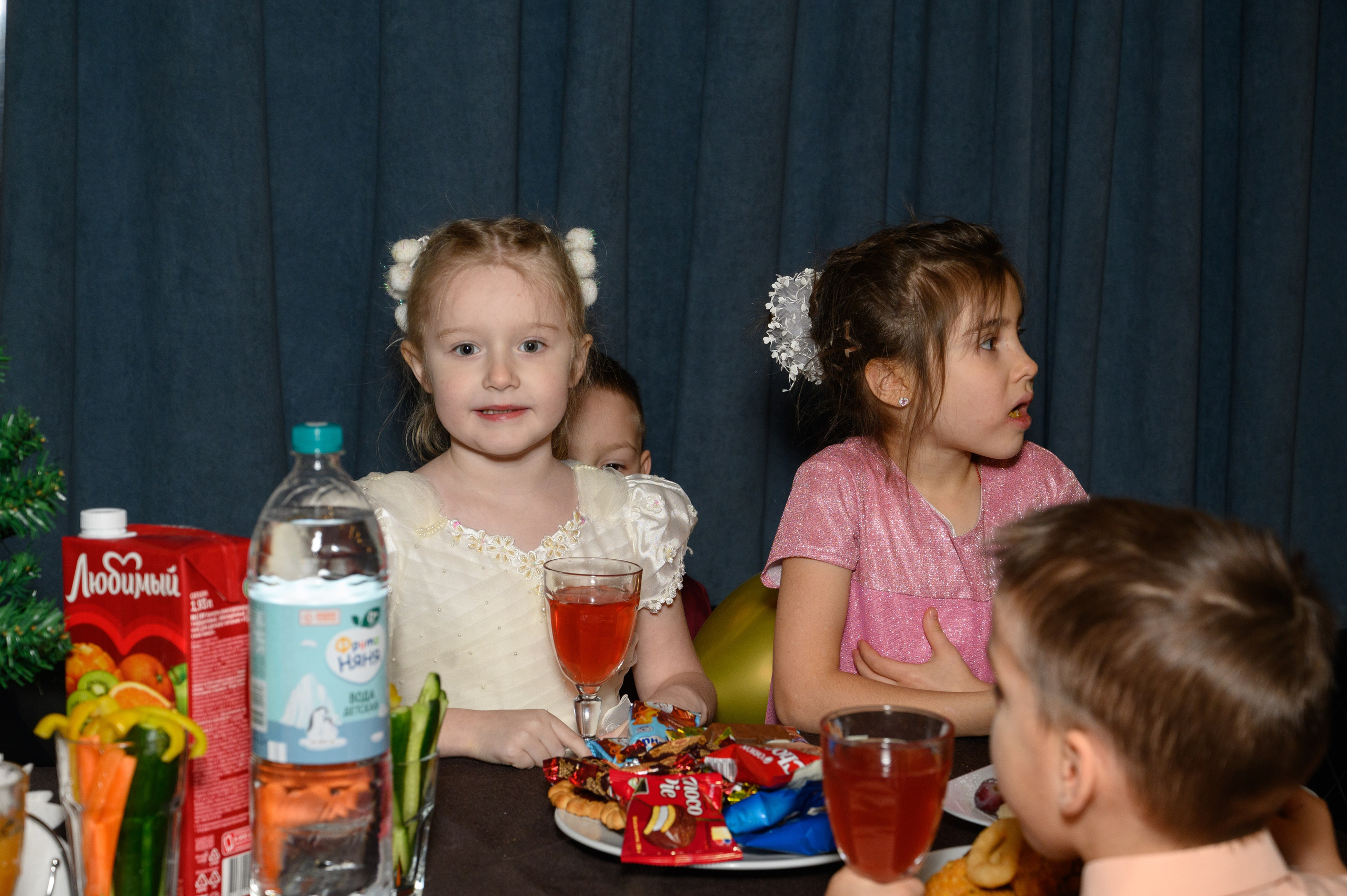 Новый год (дети-сироты). Семейный фотограф Казакова Дарья