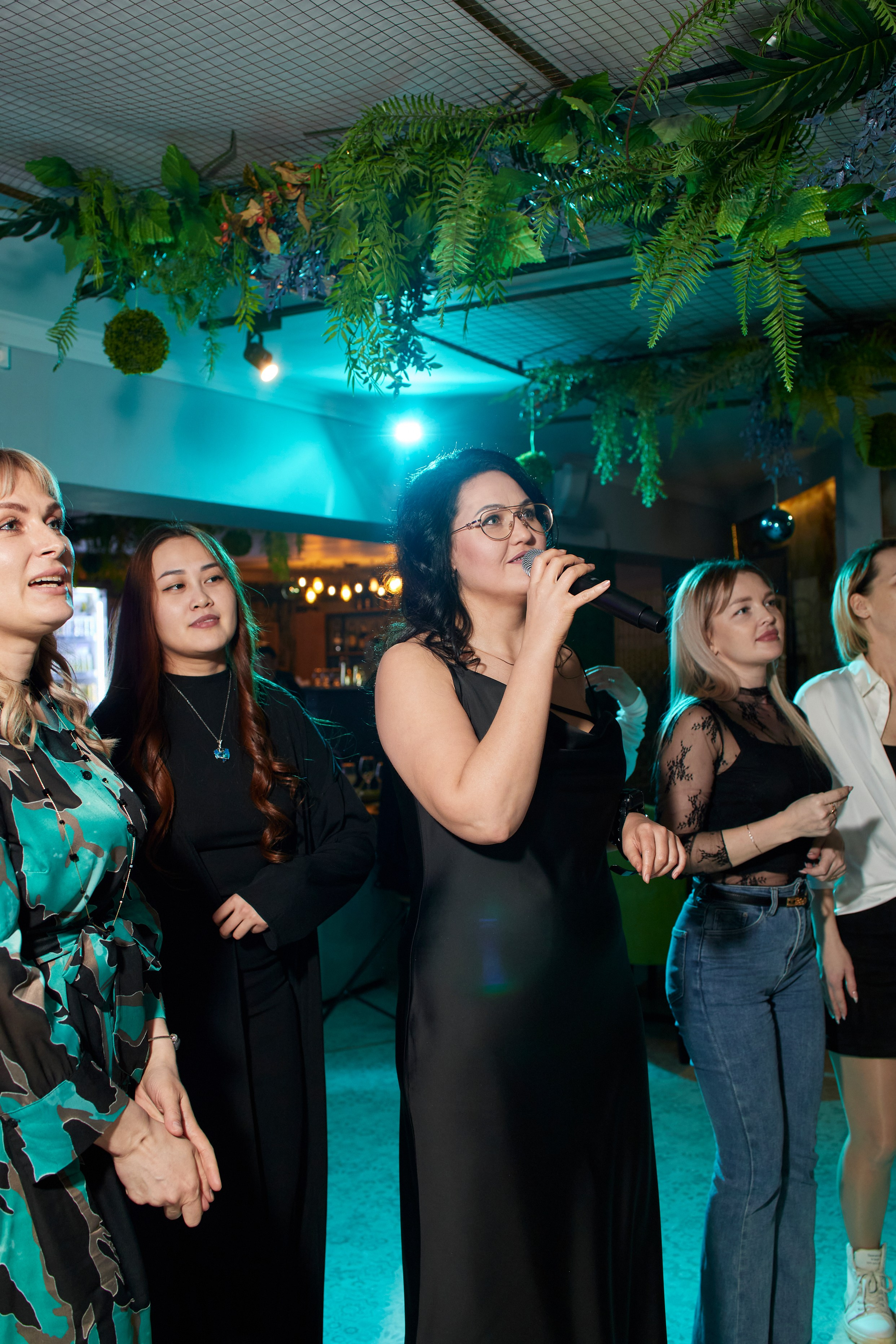 MAXIM & DAMIR | FOREST BAR | 8 МАРТА!. Главная