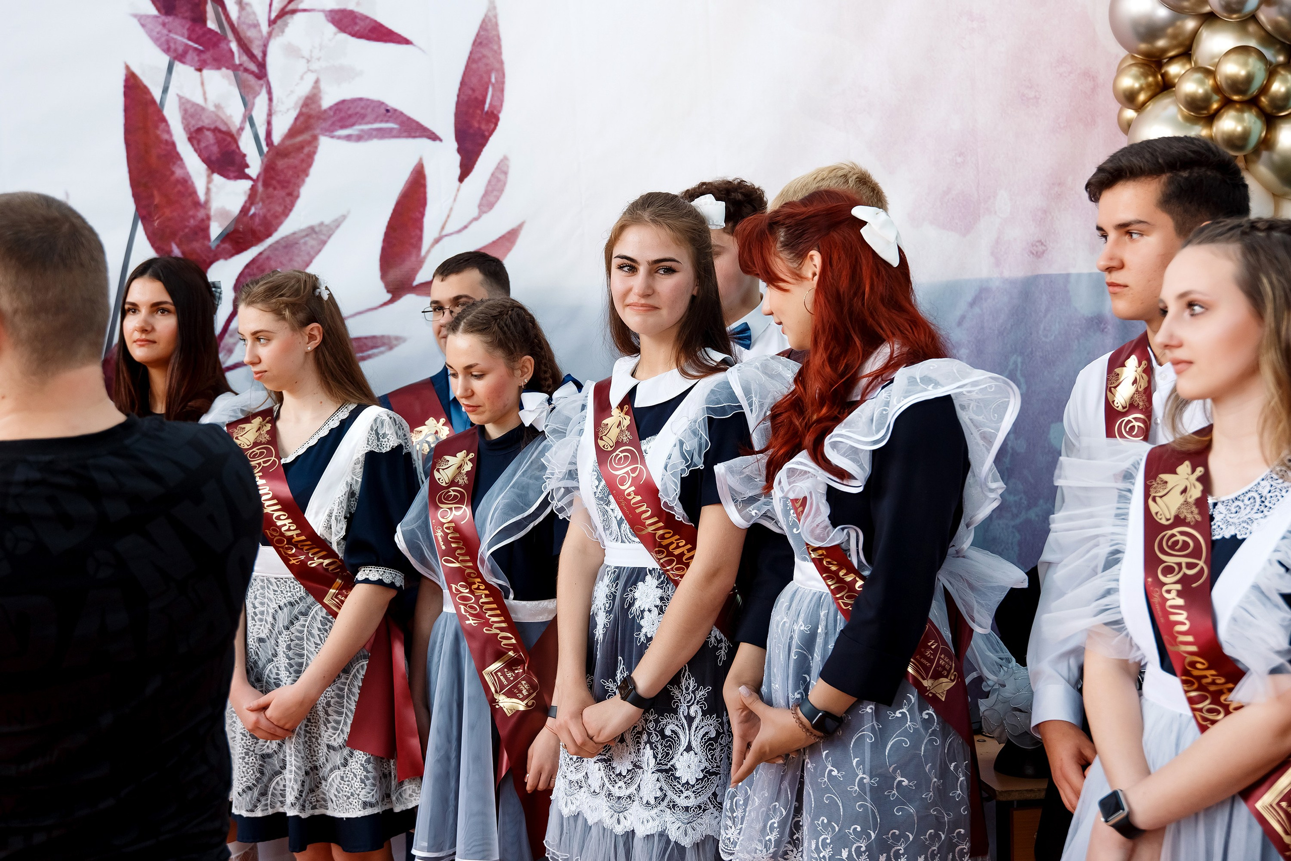 11 класс Последний звонок. Фотограф Любовь Корниенко, Примоский край