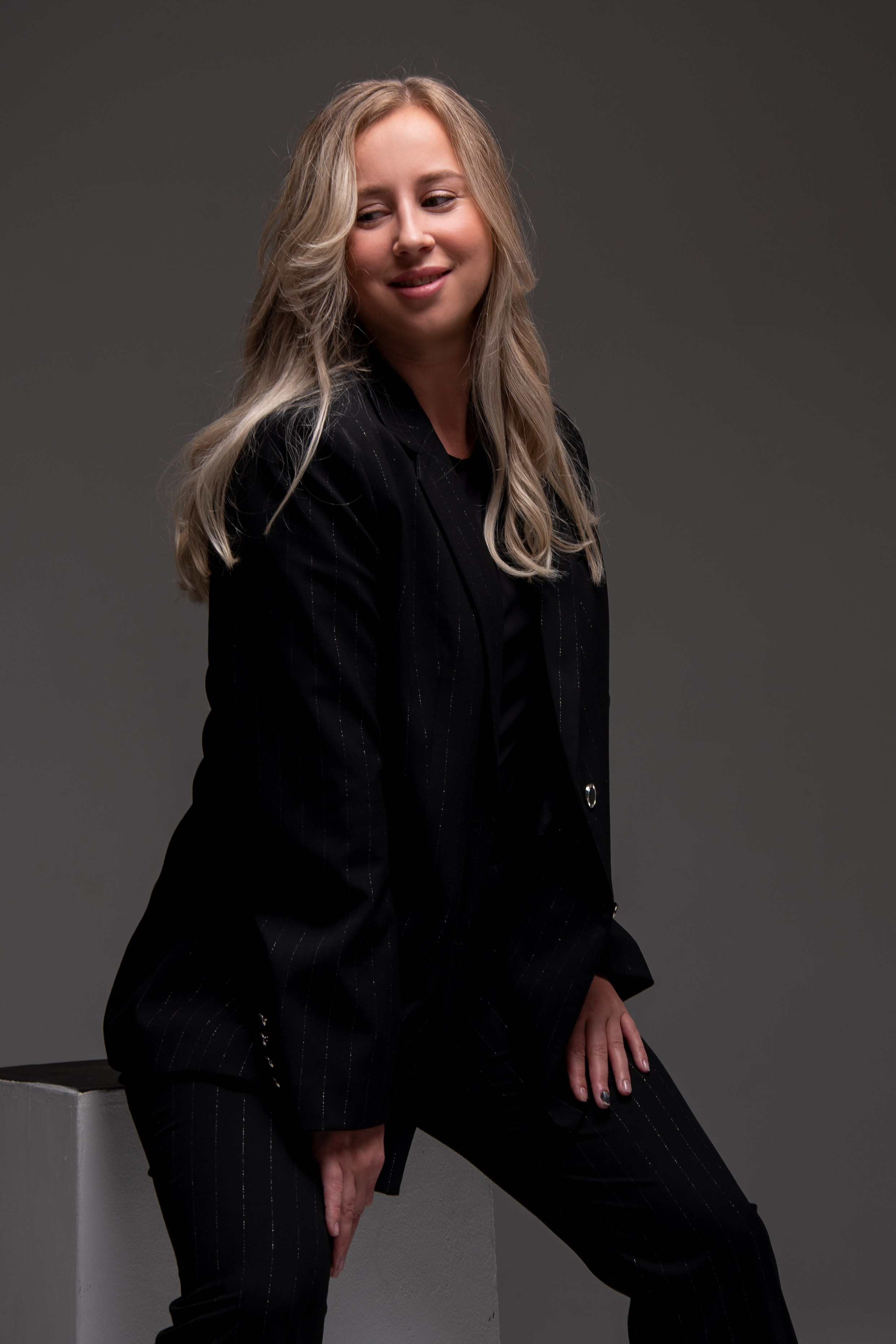 Женские портреты. Главная