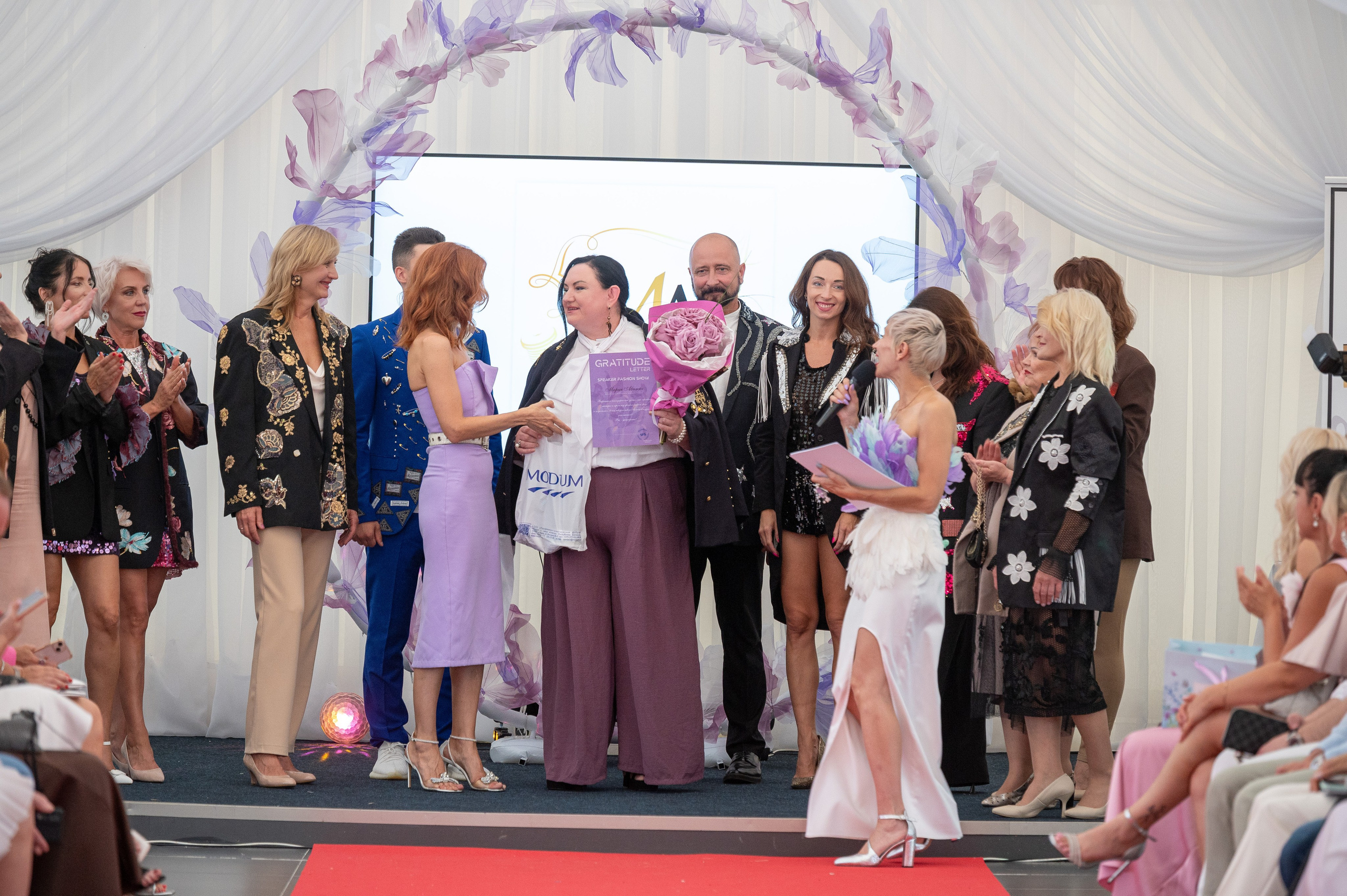 Фотоуслуги, фотосъемка, фоторепортаж. Фотоуслуги, услуги фотографа, фотографирование важных событий