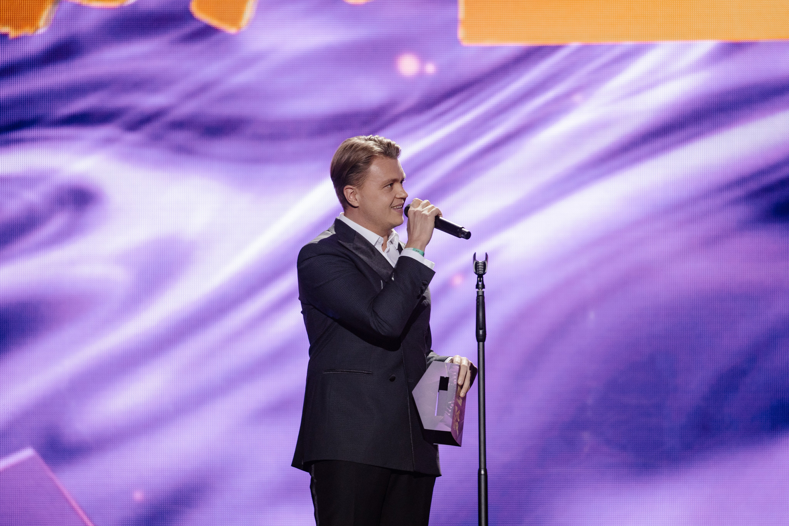 ЖАРА ТВ. Светский фотограф — Анисина Ирина