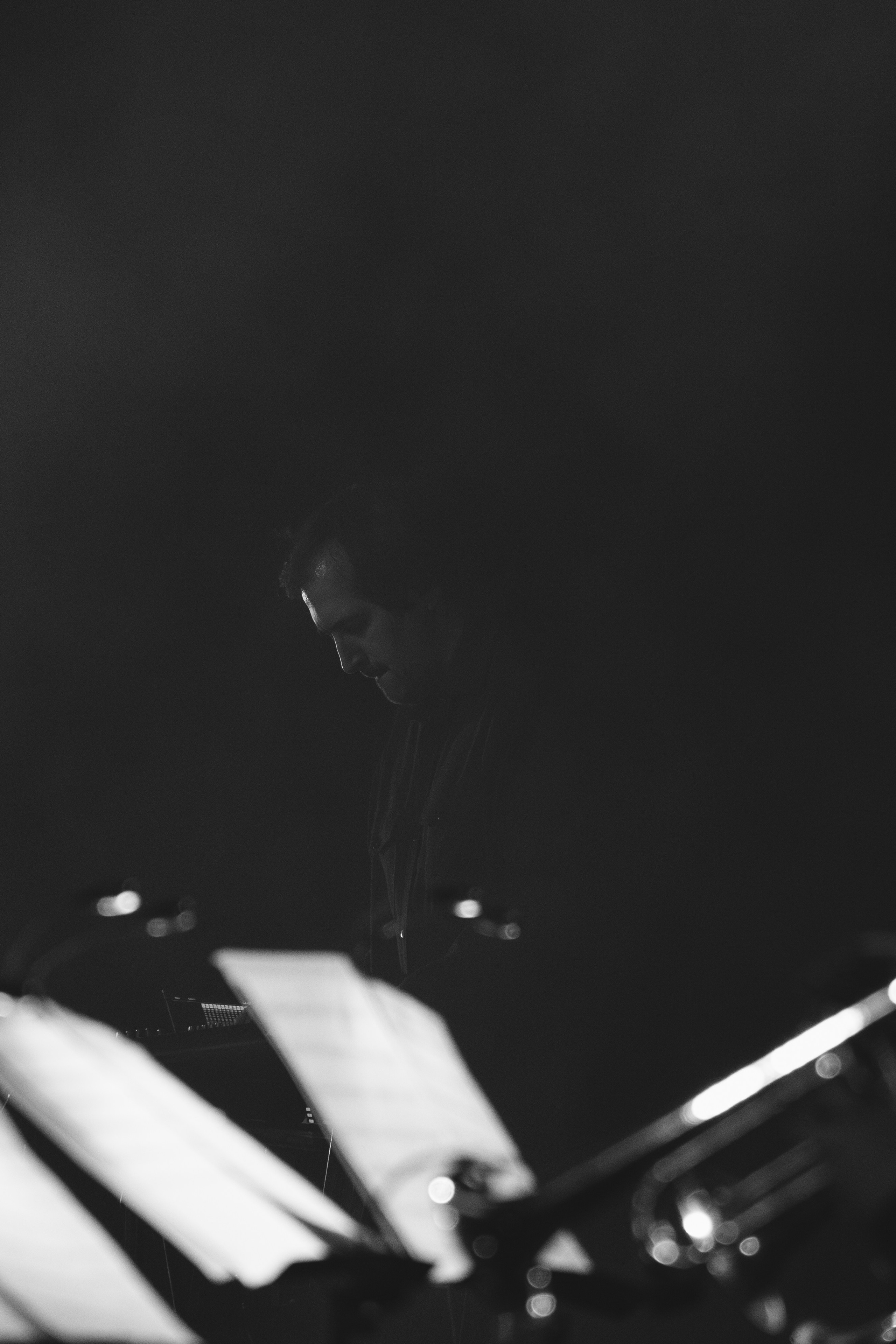 Сергей Бобунец в Красноярске 18.03.26. Фотограф Красноярск съемки лавстори, фотосессия в студии, портретная съемка, творческие фотосессии