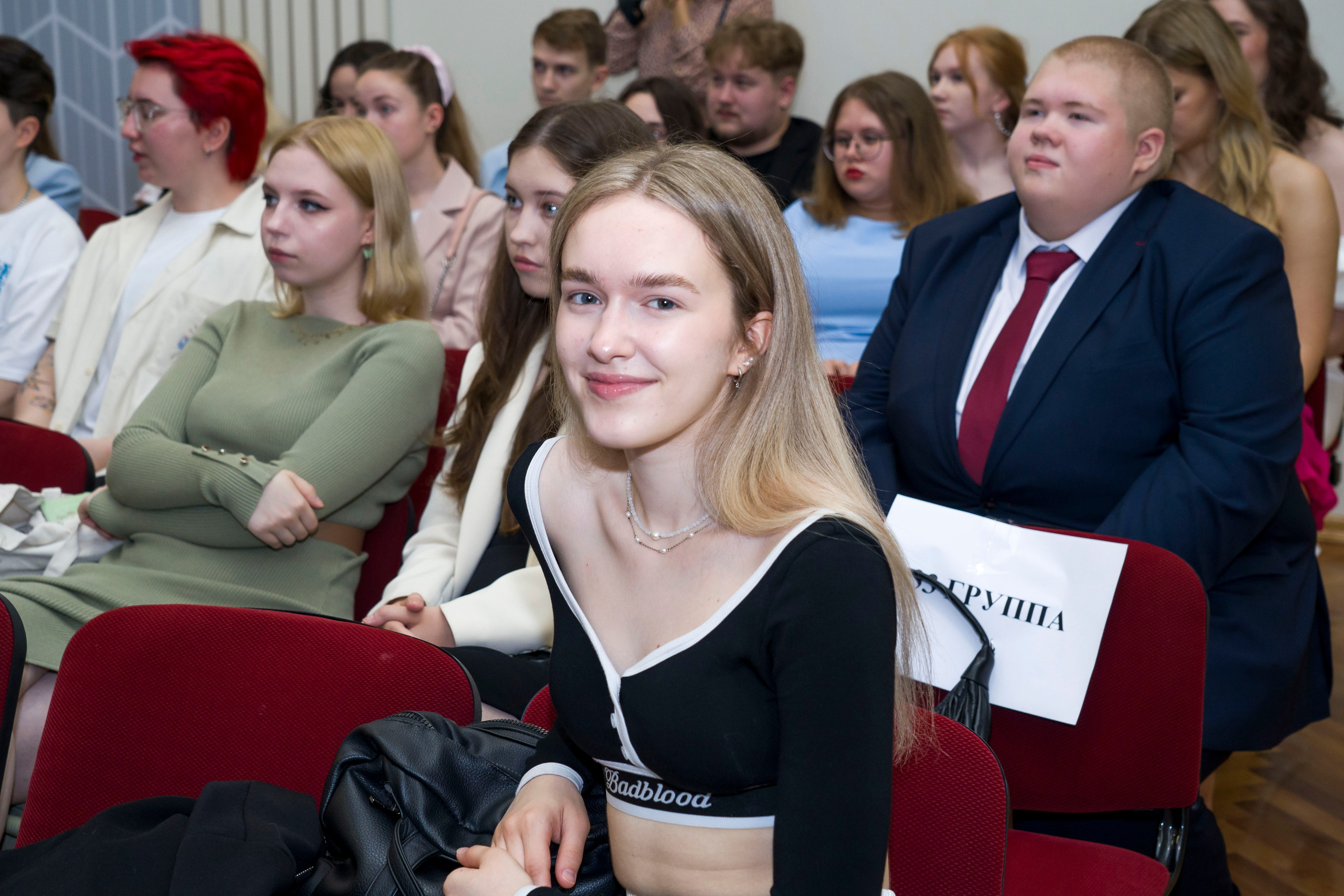 Выпускной в медколледже. Фотограф в Санкт-Петербурге. Репортажная и все съёмки для бизнеса