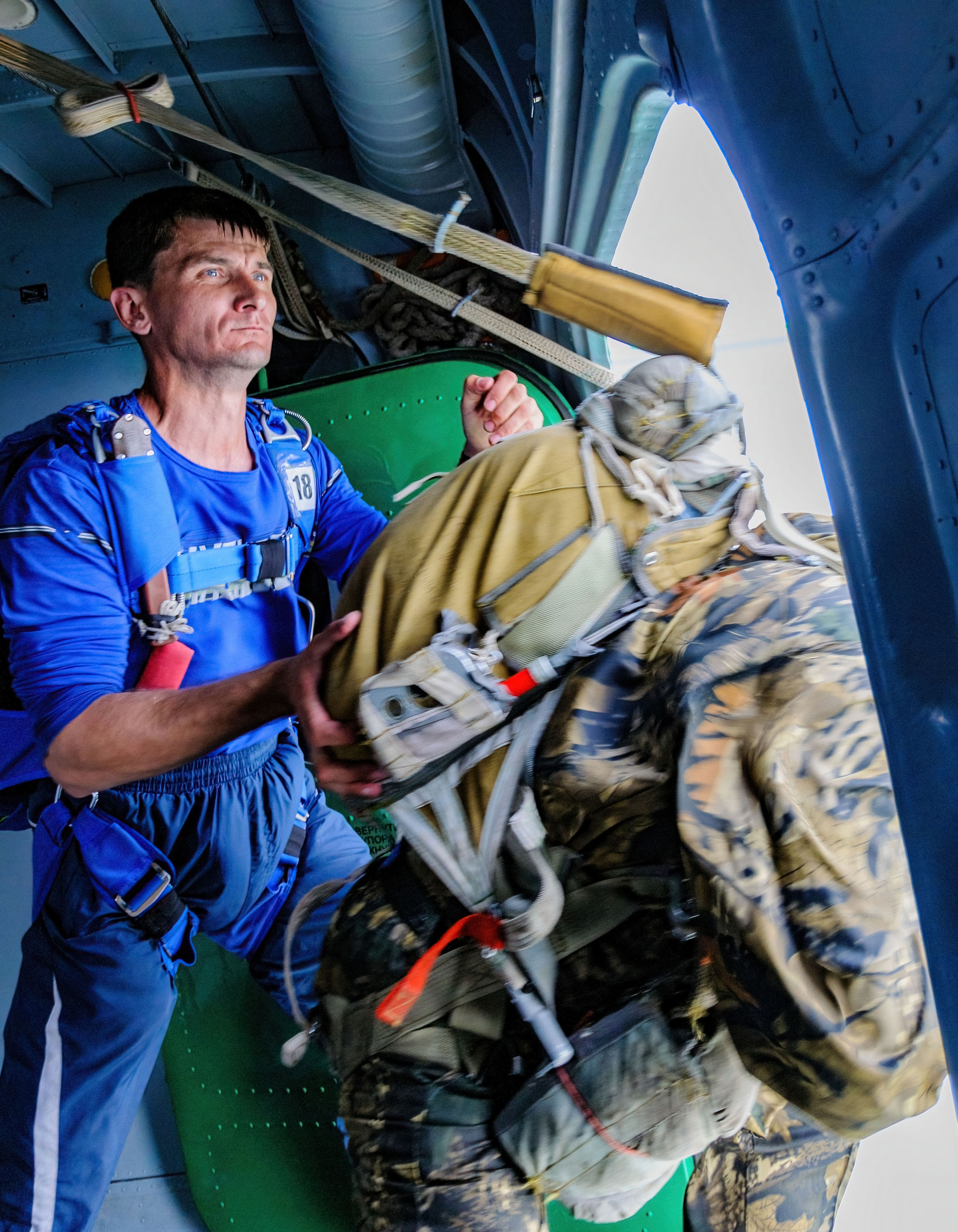 Парашютисты. Фотограф Андрей Гузеев