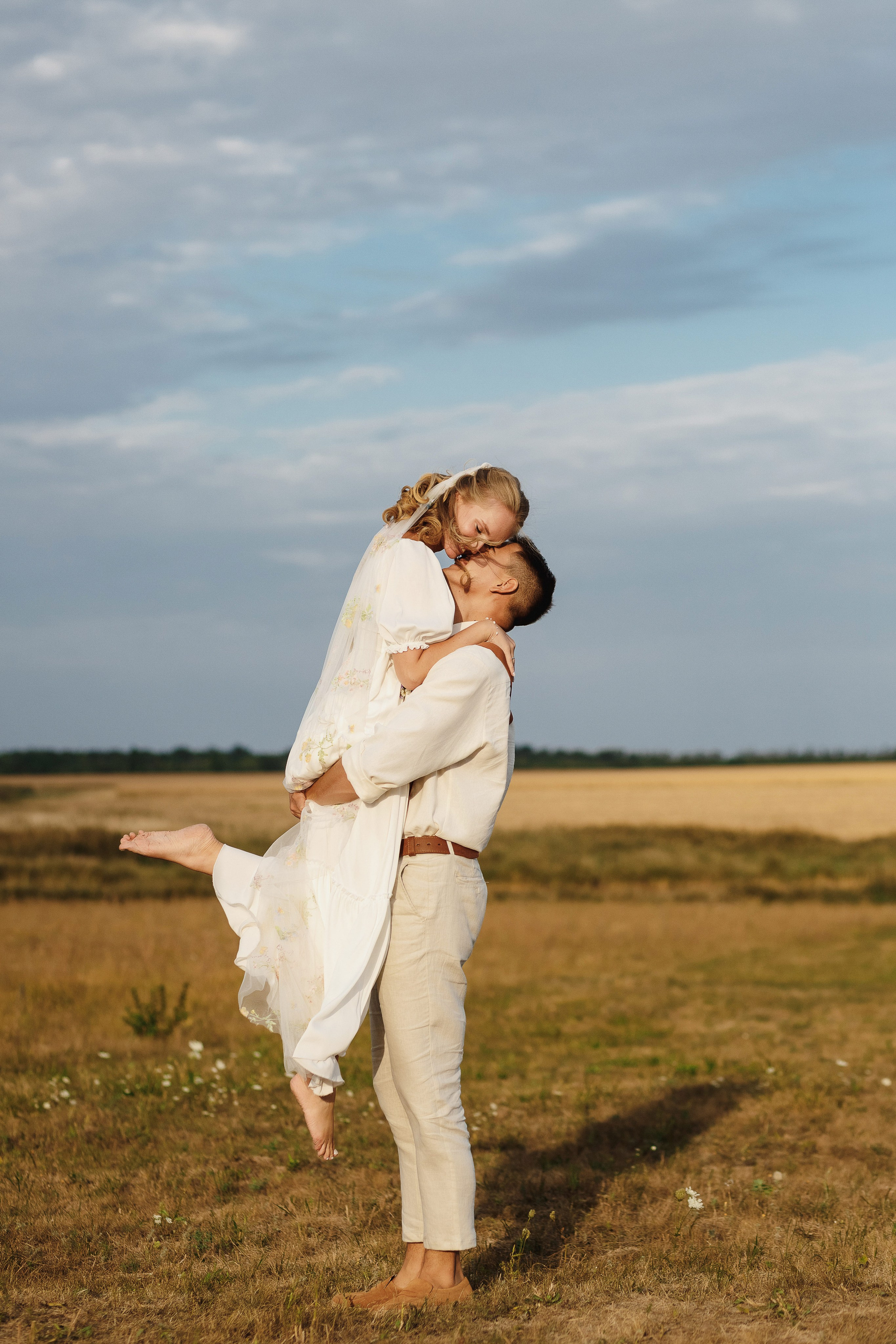 Свадебная фотосессия в поле — Иван и Полина | Свадебный фотограф Таганрог. Свадебный и семейный фотограф в Таганроге Бакарюк Антон
