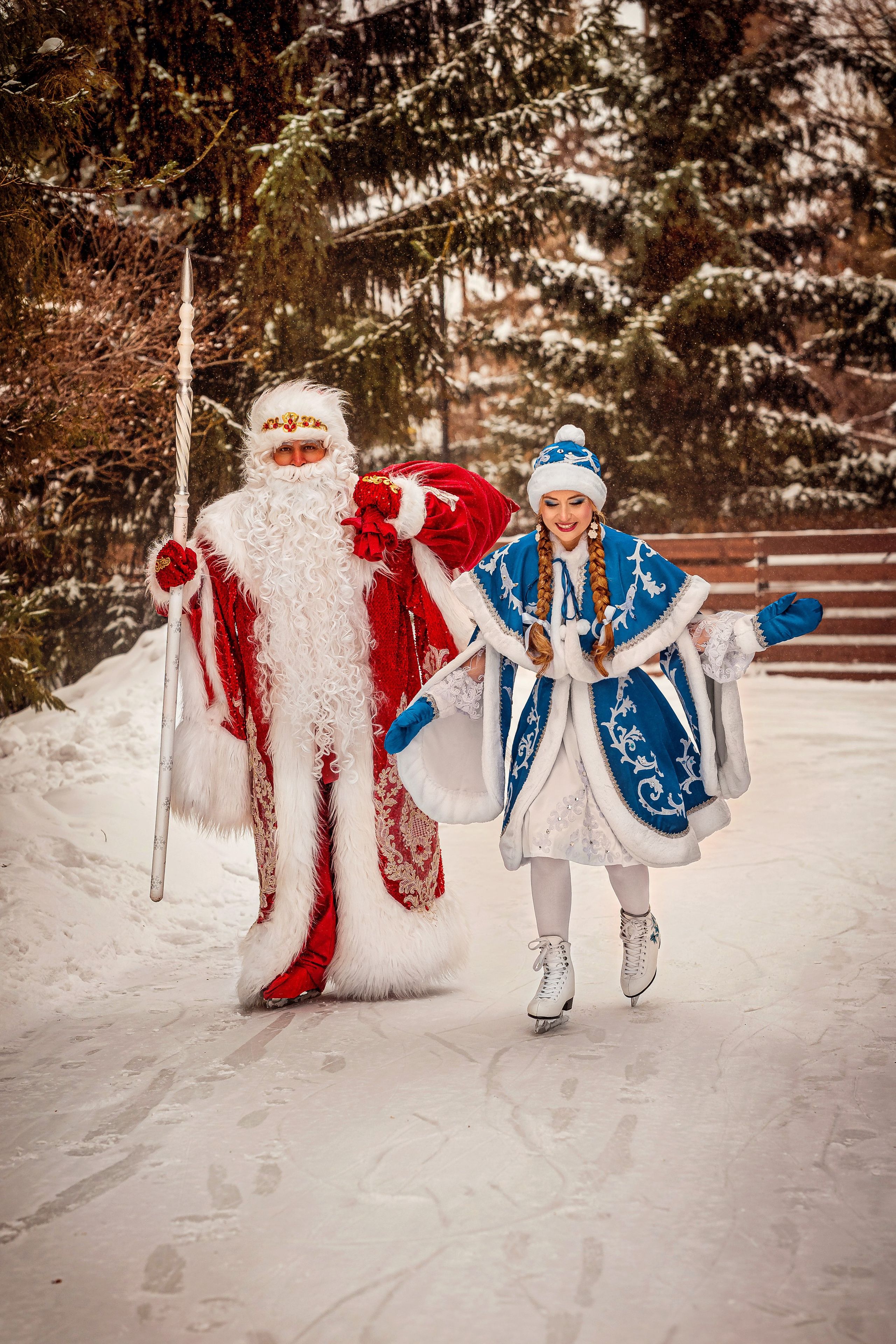 Новогодние приключения Деда Мороза и Снегурочки. Фотограф Валентина Полунина